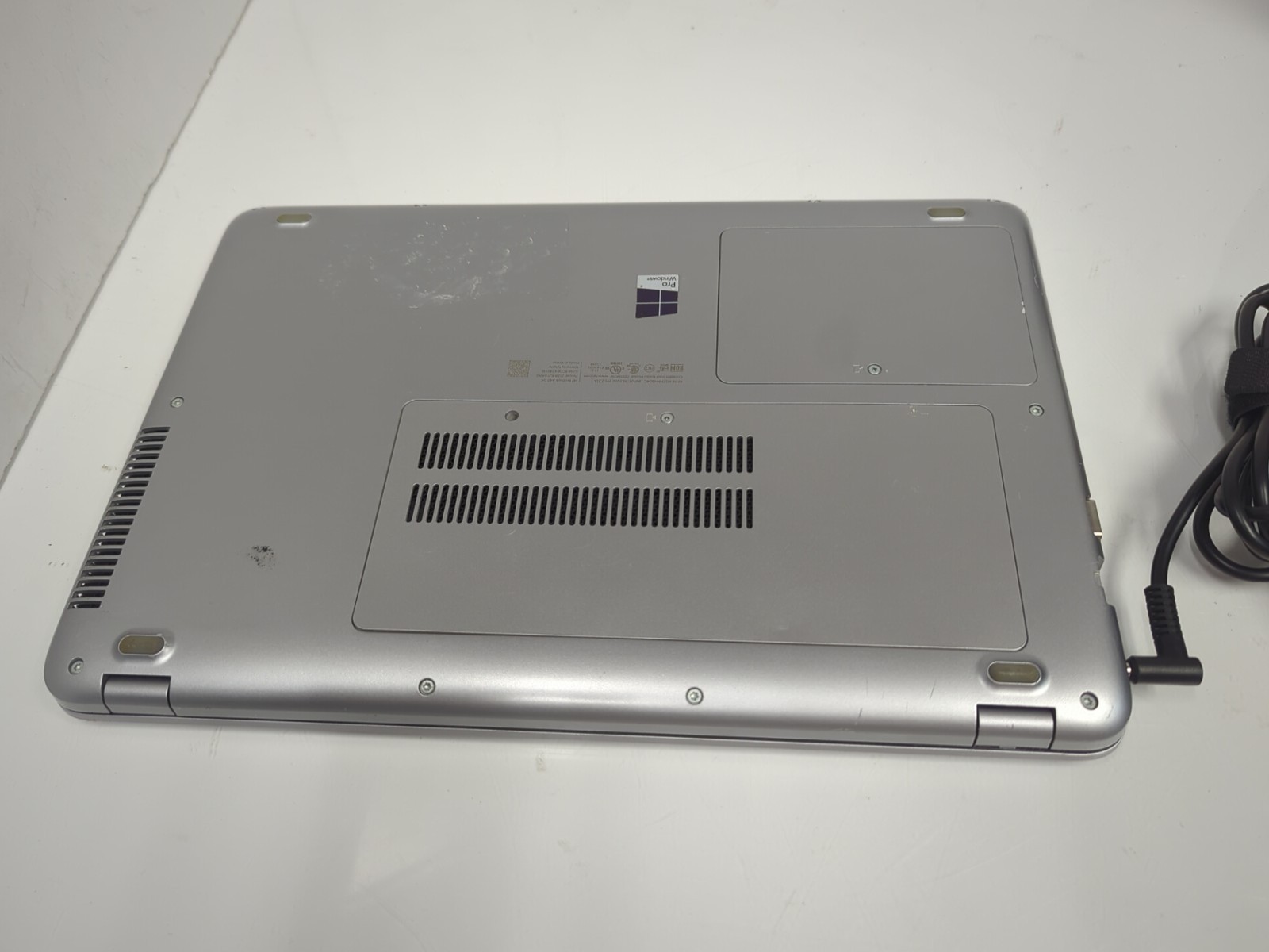 HP ProBook 440 G4 Touch 14″ Laptop i5-7200U/ 8GB/240GB SSD/Win11 (LCD Cracked) –