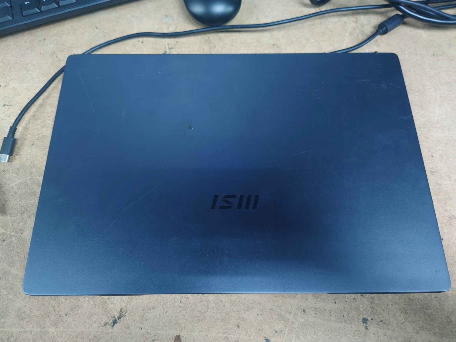 MSI Modern 14 MS-14D1 14″ FHD i3-10110U 8GB RAM No SSD/OS