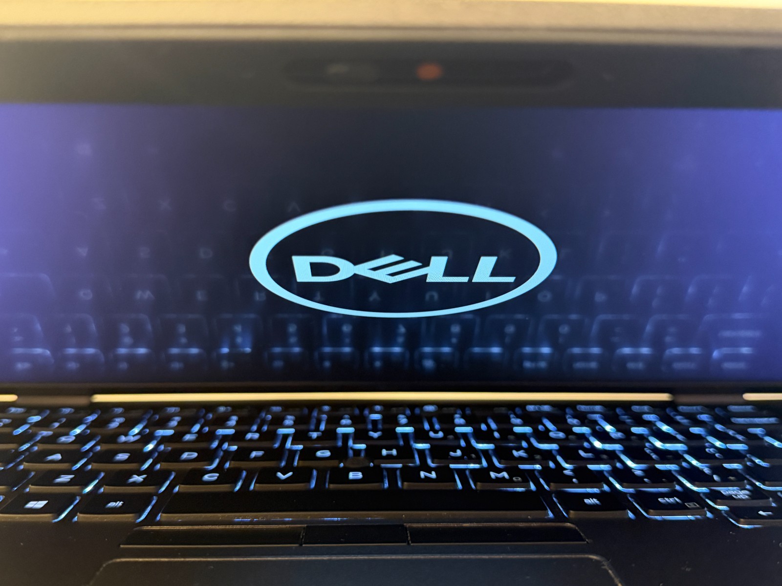 Dell Latitude 5400 14″ Laptop i5-8365U 8GB RAM 256GB SSD Windows 11 Charger