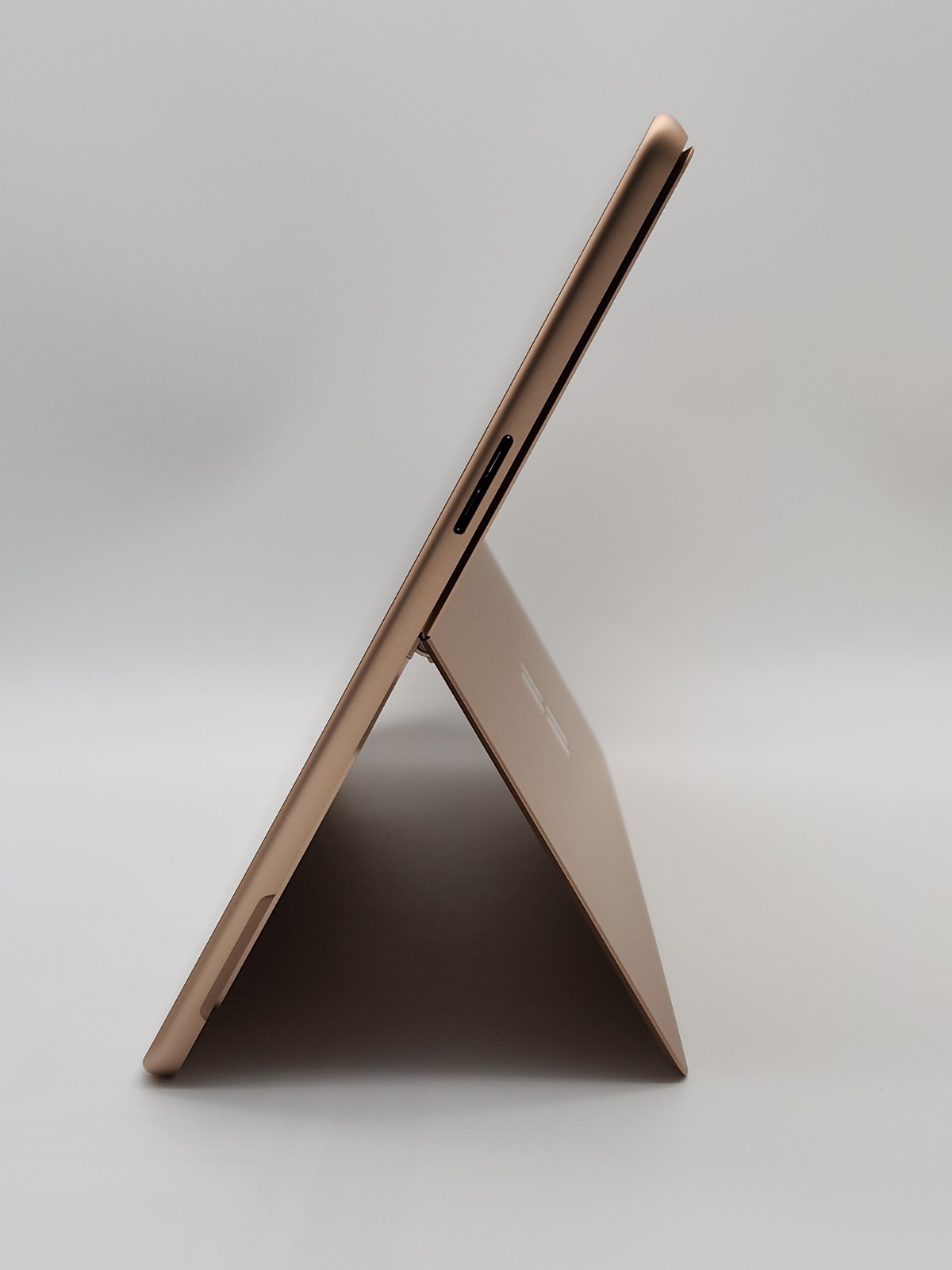 Microsoft Surface Pro 11 Copilot+ 13″ Snapdragon X Plus 16GB 512GB Dune Tablet