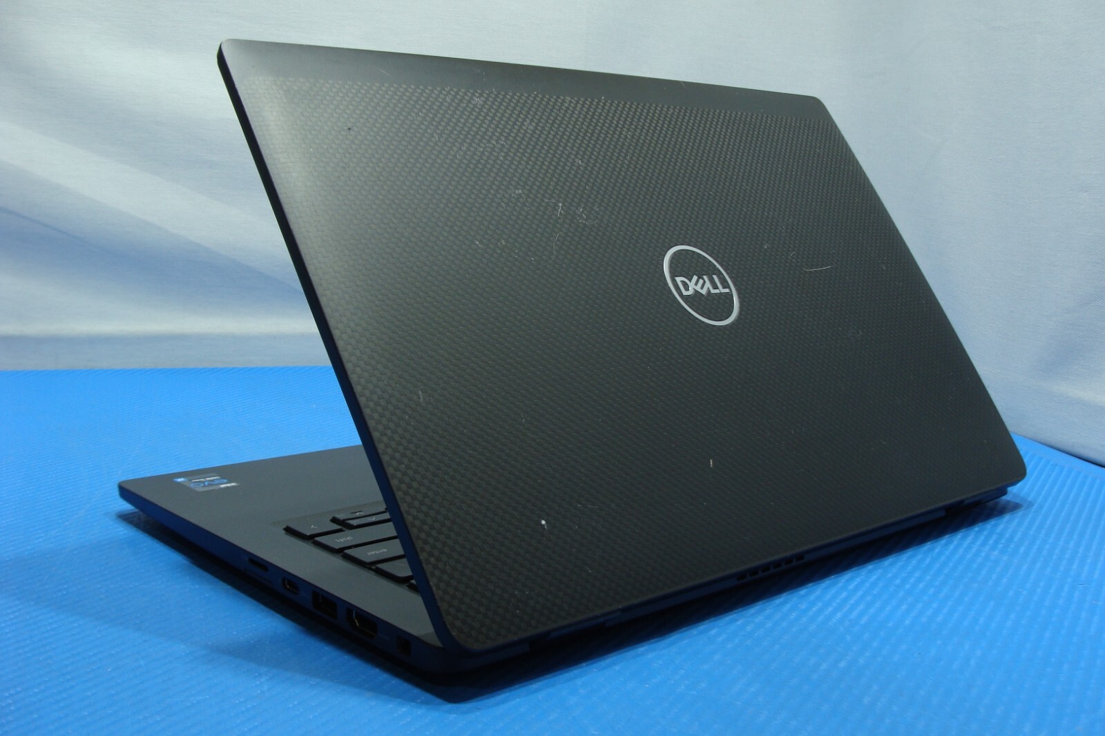 Dell Latitude 7420 14″FHD i7-1185G7 3Gh 16GB 256GB SSD Windows 11 Pro +Charger