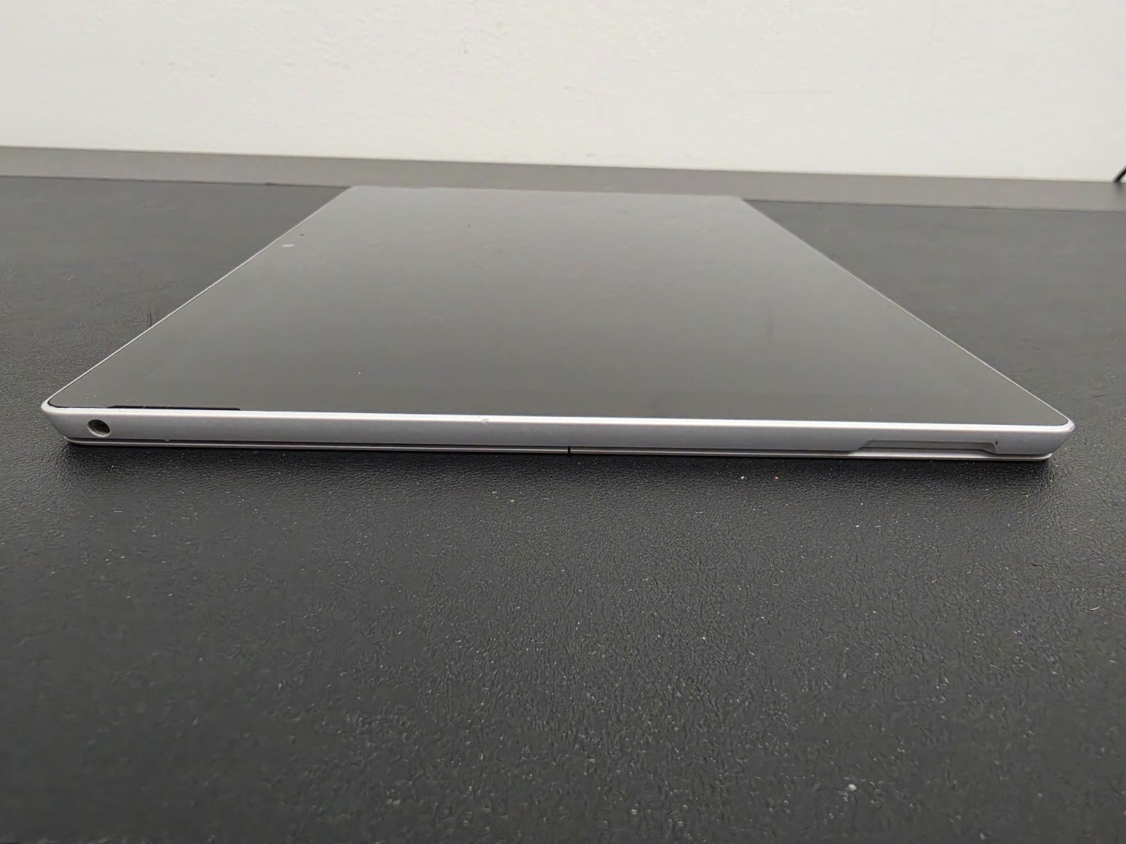 Microsoft Surface Pro (5th Gen) LTE *1807* i5-7300U 8GB Ram 256GB SSD Win 11 Pro