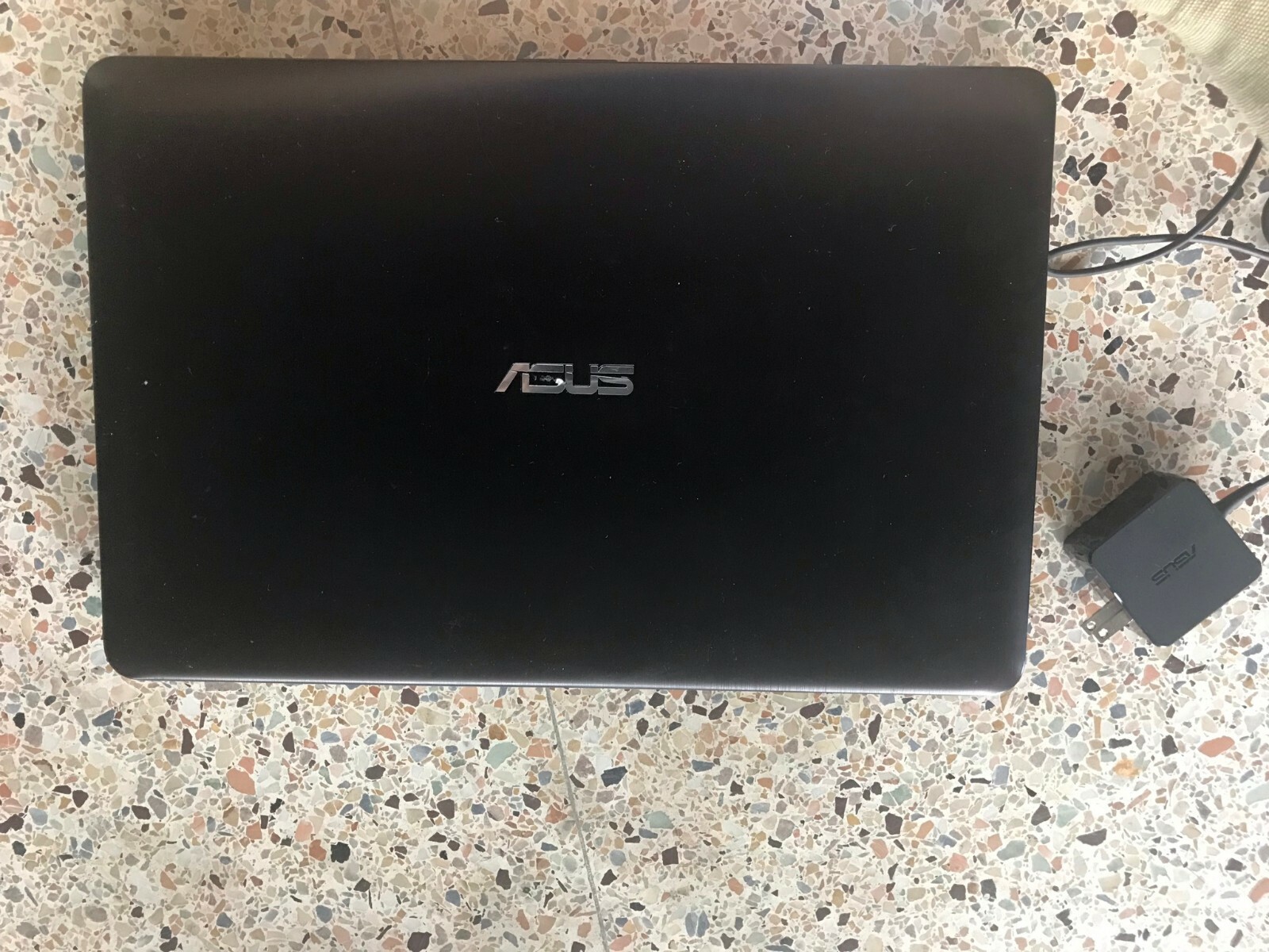 Asus X540LA 15.6″ (Win 10 Home, i5-5200U 2.20GHz, 8GB RAM, 1TB, HD 5500)