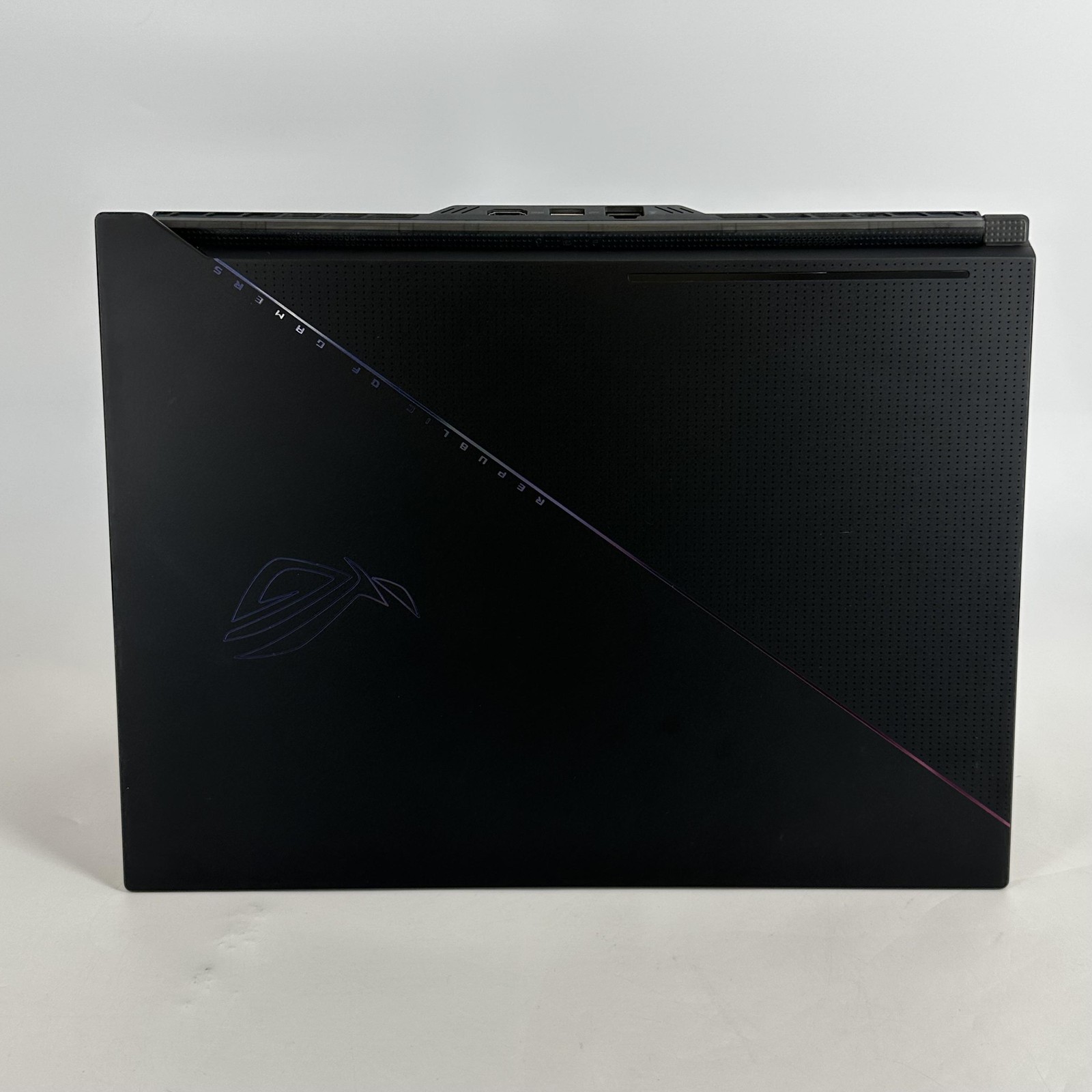 Asus ROG Zephyrus Duo 16 GX650 240Hz QHD+ TOUCH Ryzen 9 7945HX 64GB 2TB RTX 4090