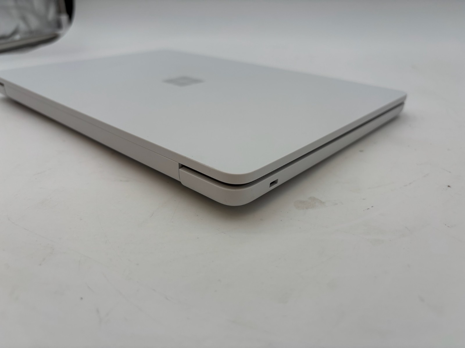 Microsoft Surface Laptop SE 11.6″ 128 GB SSD 8 GB RAM Celeron N4120 Win 11 Home