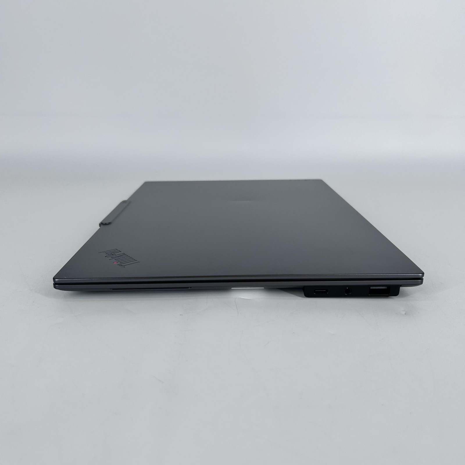 Lenovo ThinkPad X9 15 Gray QHD+ TOUCH 2.2 GHz Ultra 7 258V 32GB 1TB SSD Good