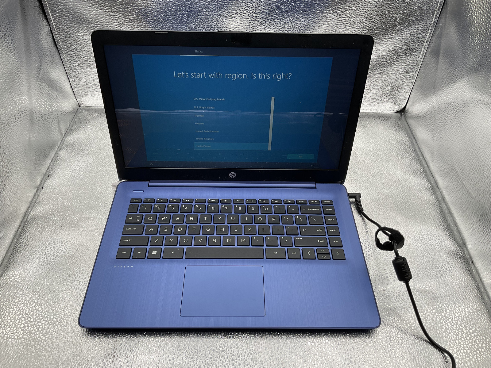 HP Stream 14-ds00036nr AMD A4-9120e @ 1.5GHZ Radeon R3 8GB 64GB SSD No Battery