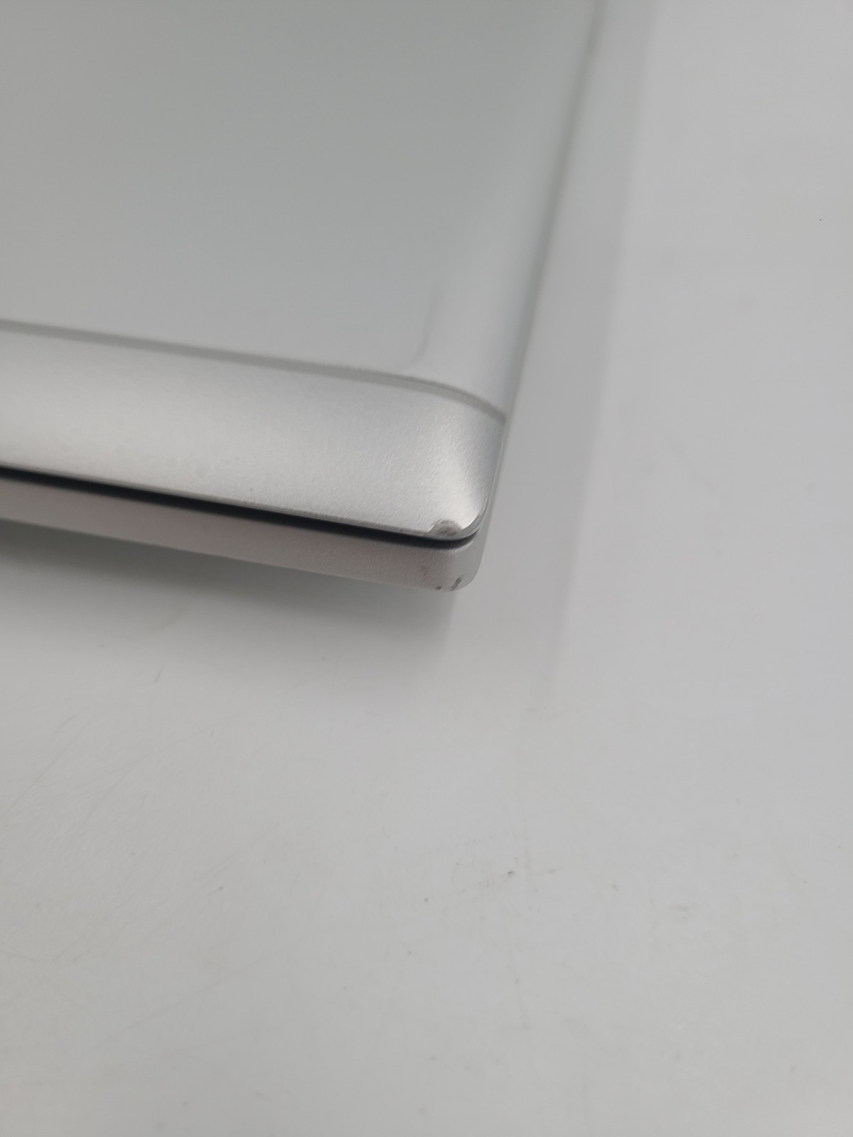 HP EliteBook 840 G8 i7-1165G7 2.70GHz 16GB Ram 512GB SSD Win 11 Pro