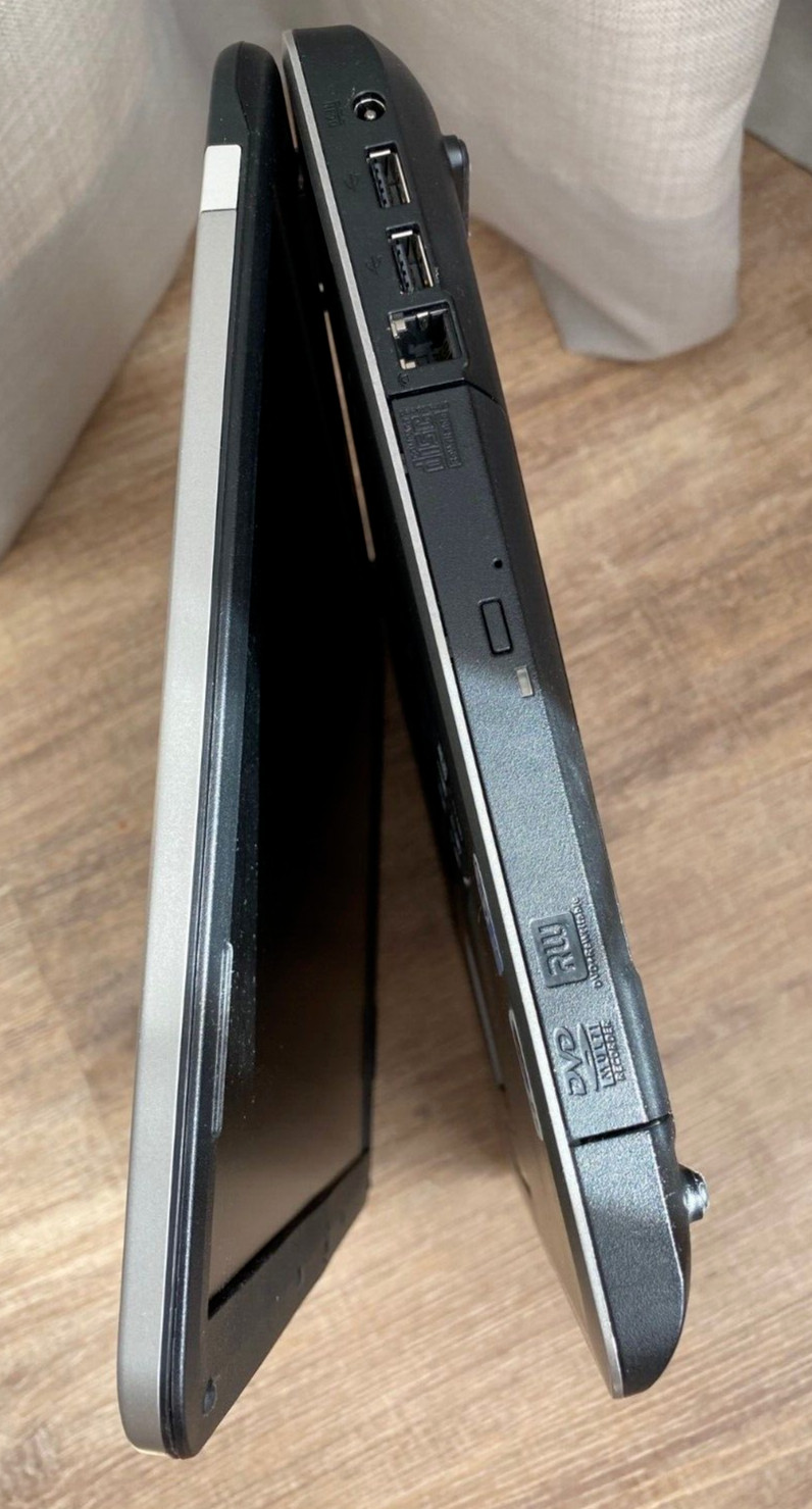 Medion MD Akoya 96290 intel T2130 2GB Memory No HDD Used