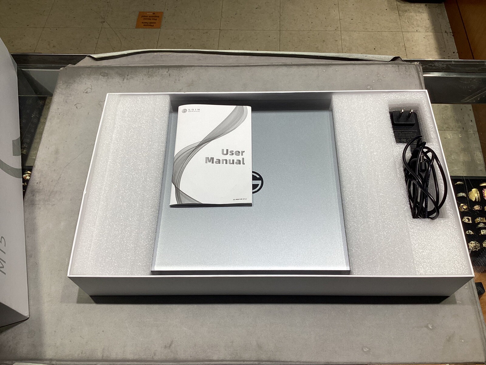 SGIN M15 Laptop 15.6 Inch, 4GB DDR4 128GB SSD Windows 11 *See Pictures*