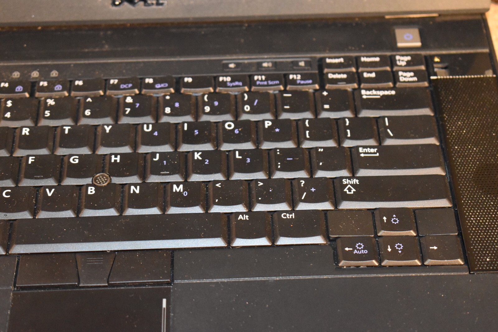 Dell Latitude E6500 Core 2 Duo 2.26GHz 3GB RAM 160GB HDD Windows XP Pro 32-bit
