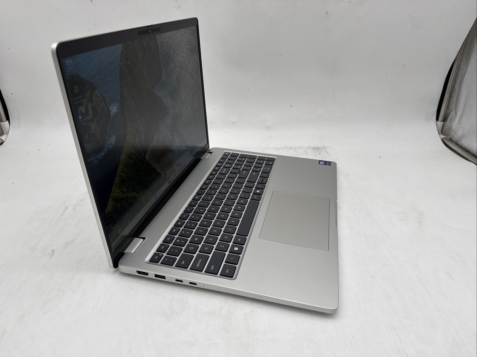 Dell Pro 16 Plus PB16250 Laptop Ultra 5 235U 16GB DDR5 512GB NVMe W11P
