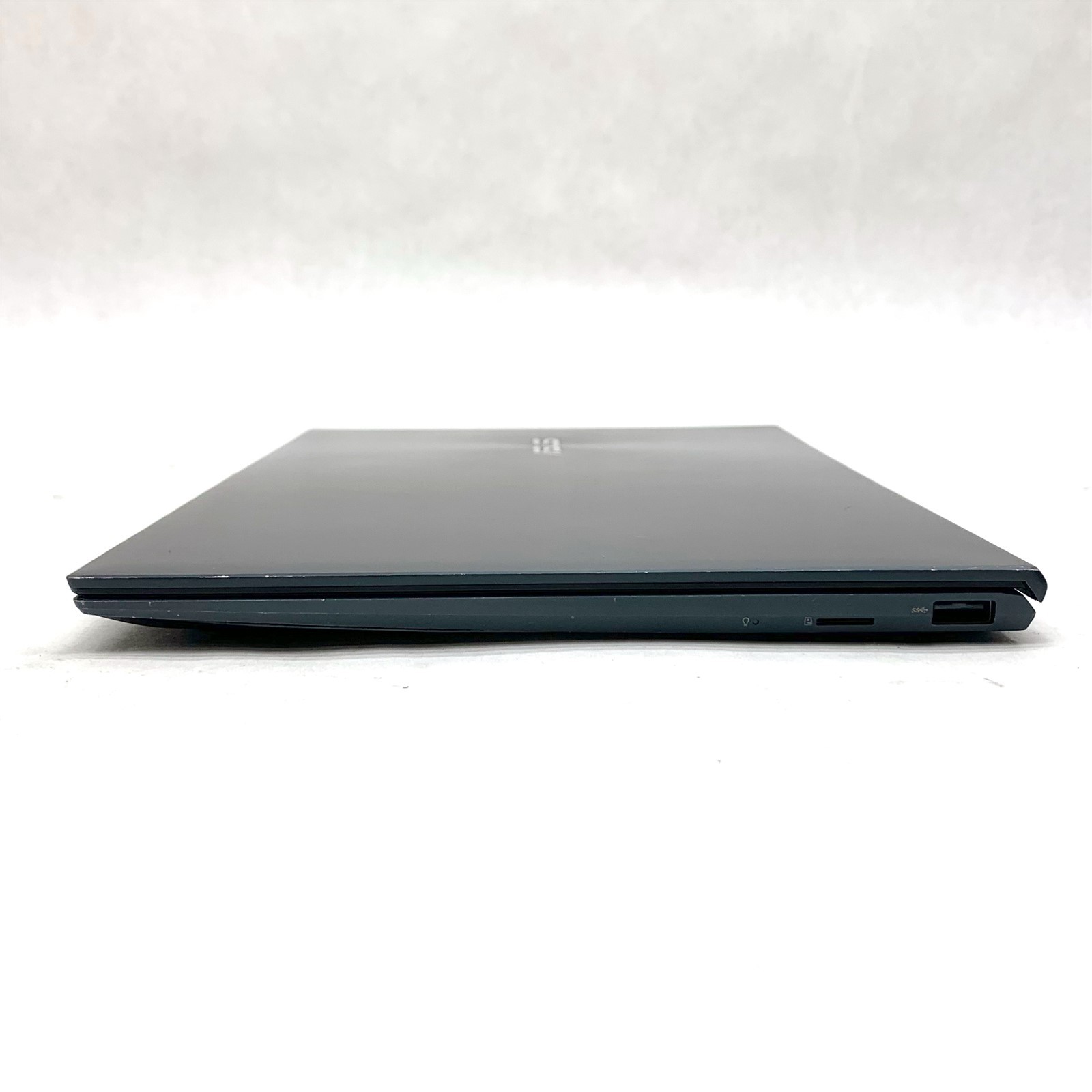Asus Zenbook UX325E 13.3″ FHD Intel Core i5-1135G7 2.40GHz 8GB 256GB NVMe Win 11
