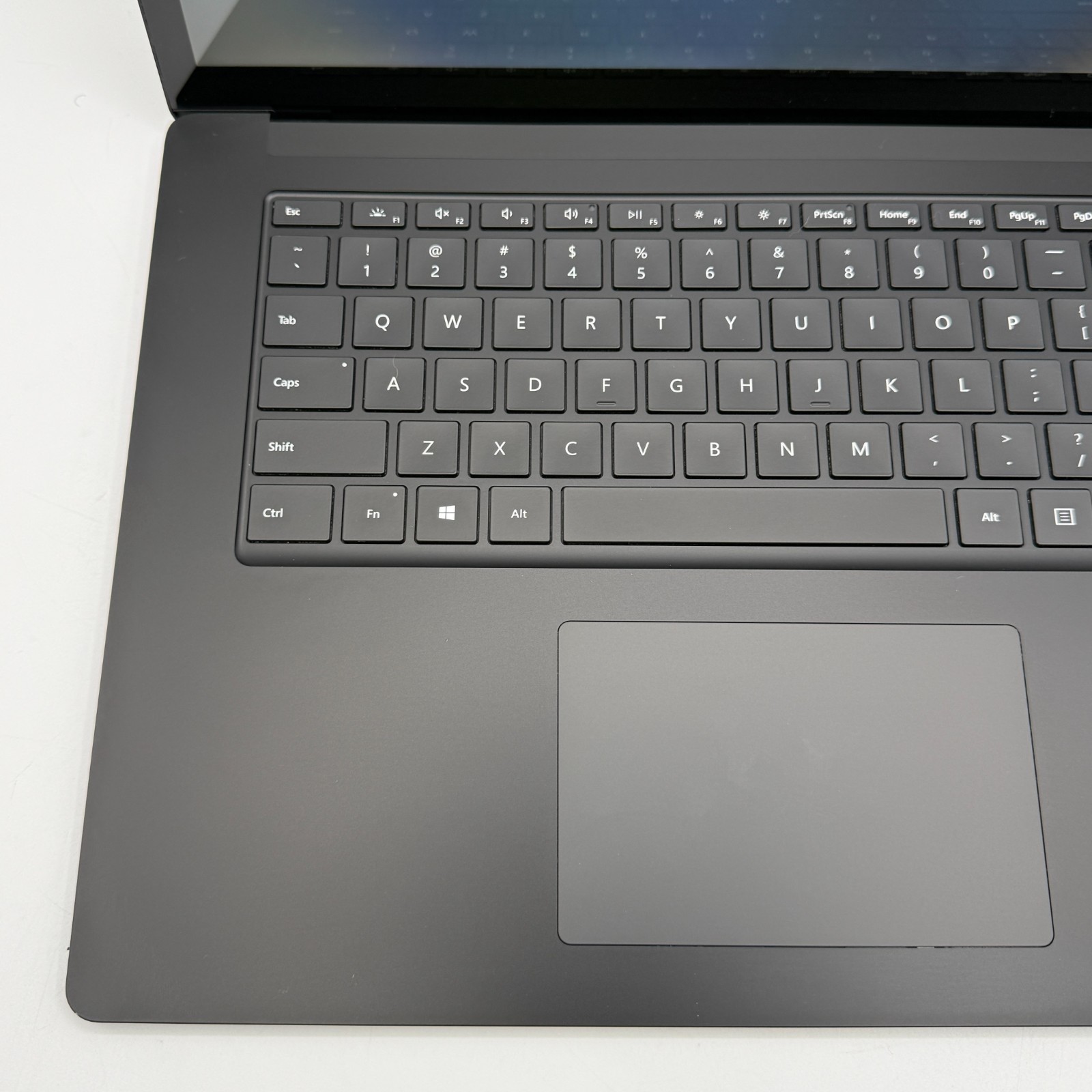 Microsoft Surface Laptop 3 13.5″ i5-1035G7 16GB 256GB SSD Win11 Pro Touch