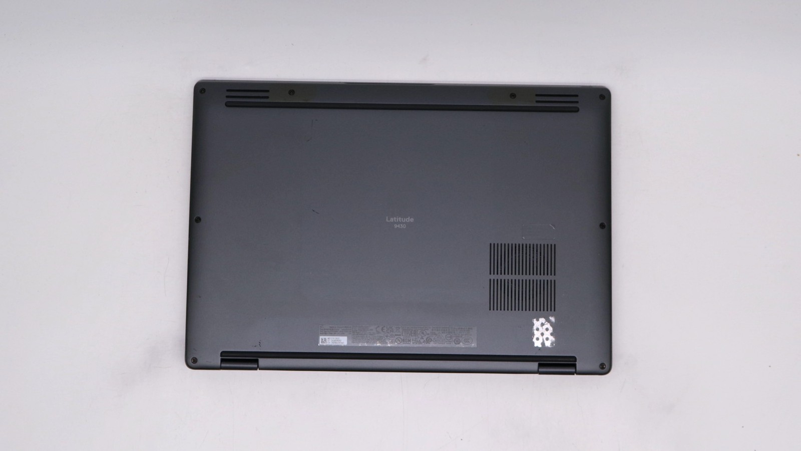Dell Latitude 9430 14″ i7-1265u 32GB 1TB – Fair READ DESC