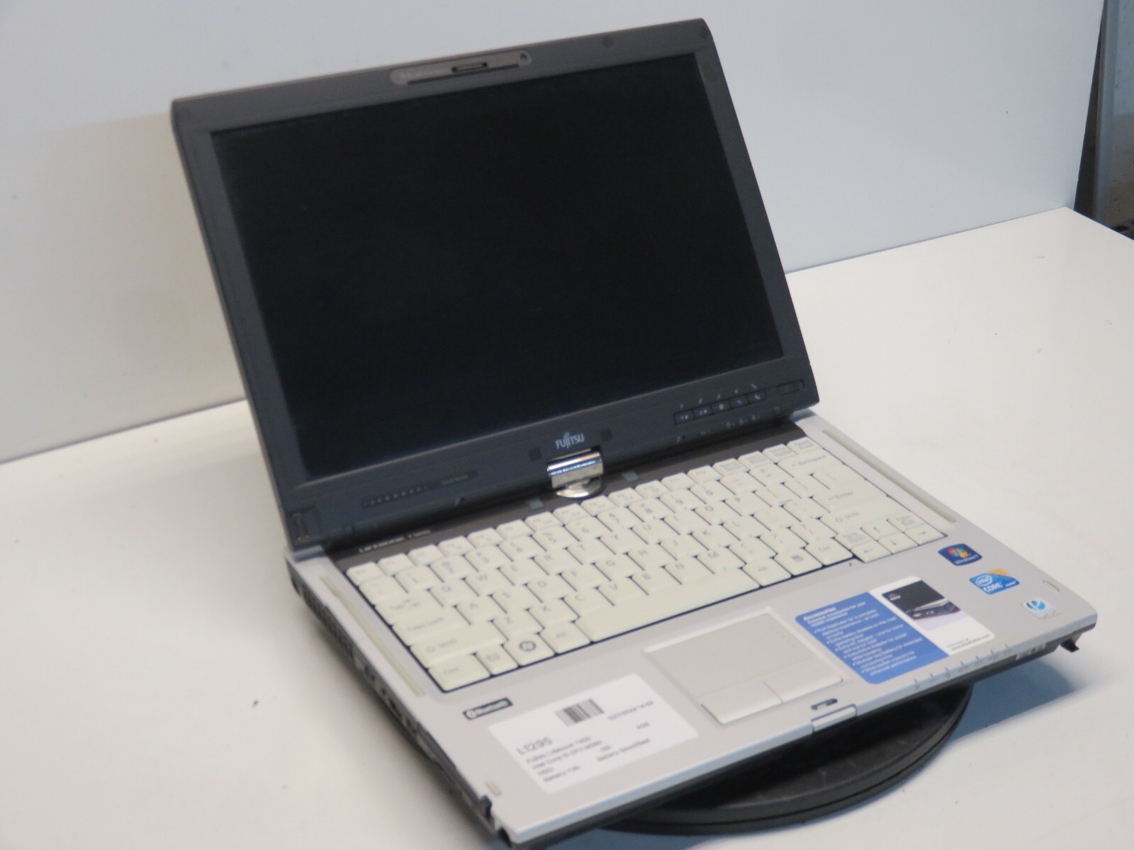 Fujitsu Lifebook T900 Intel Core i5 CPU M560 2.67GHz 4GB NO HDD No Batt