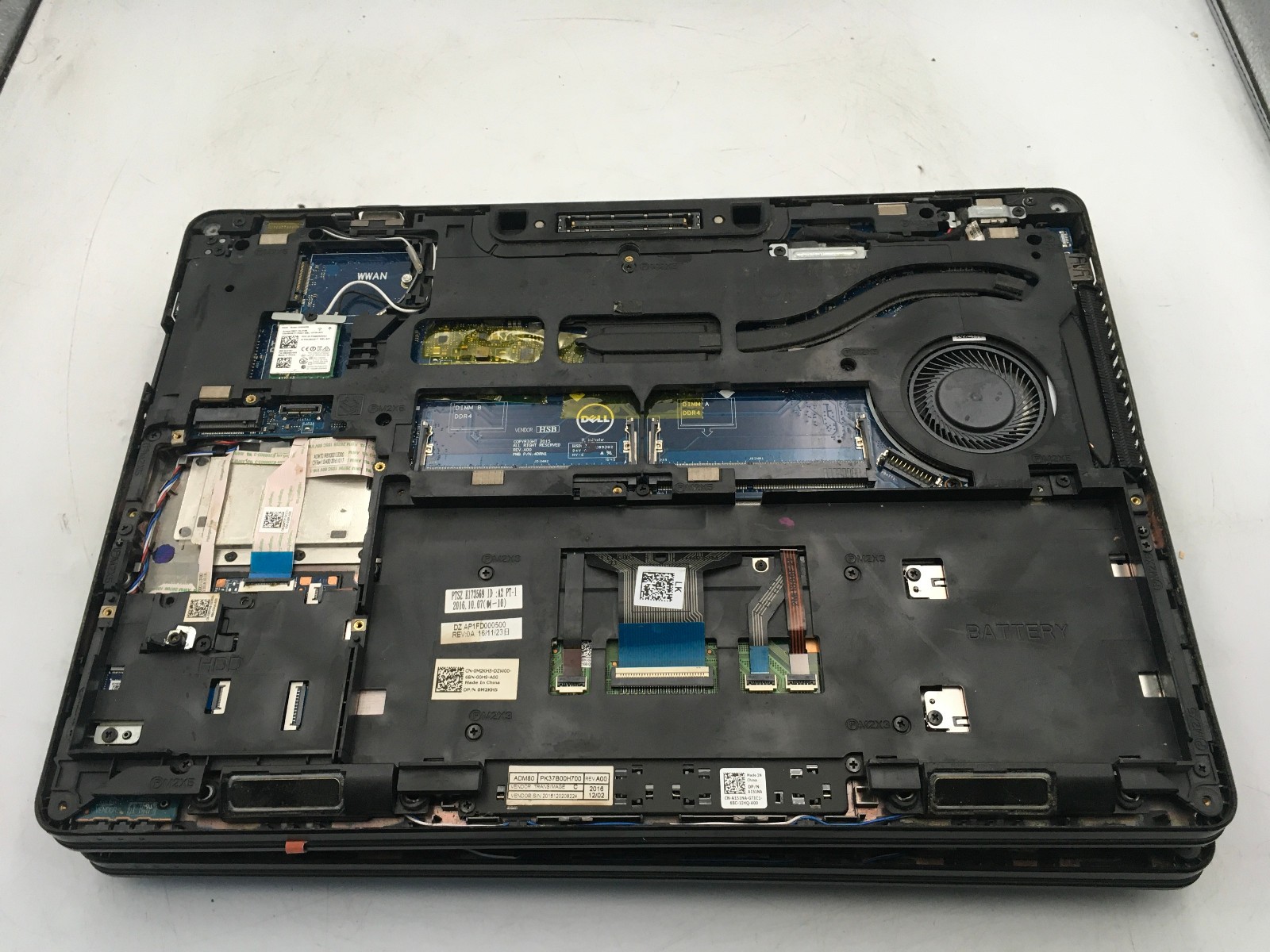 DELL LATITUDE E5470 – BOOTS TO BIOS -LOT OF 2- INTEL I5 6300U – NO RAM -READ- BB