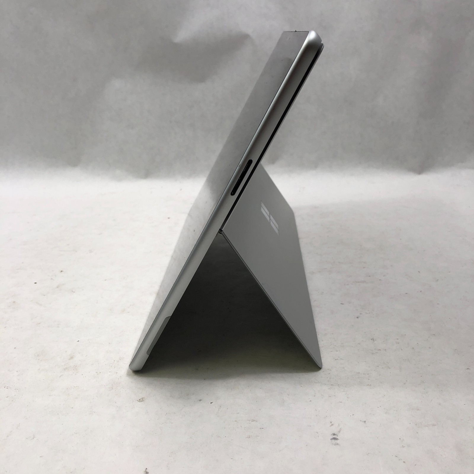 Microsoft Surface Pro 11 Core UItra 5 236V 16GB RAM 512GB SSD Win 11 Pro *Read*