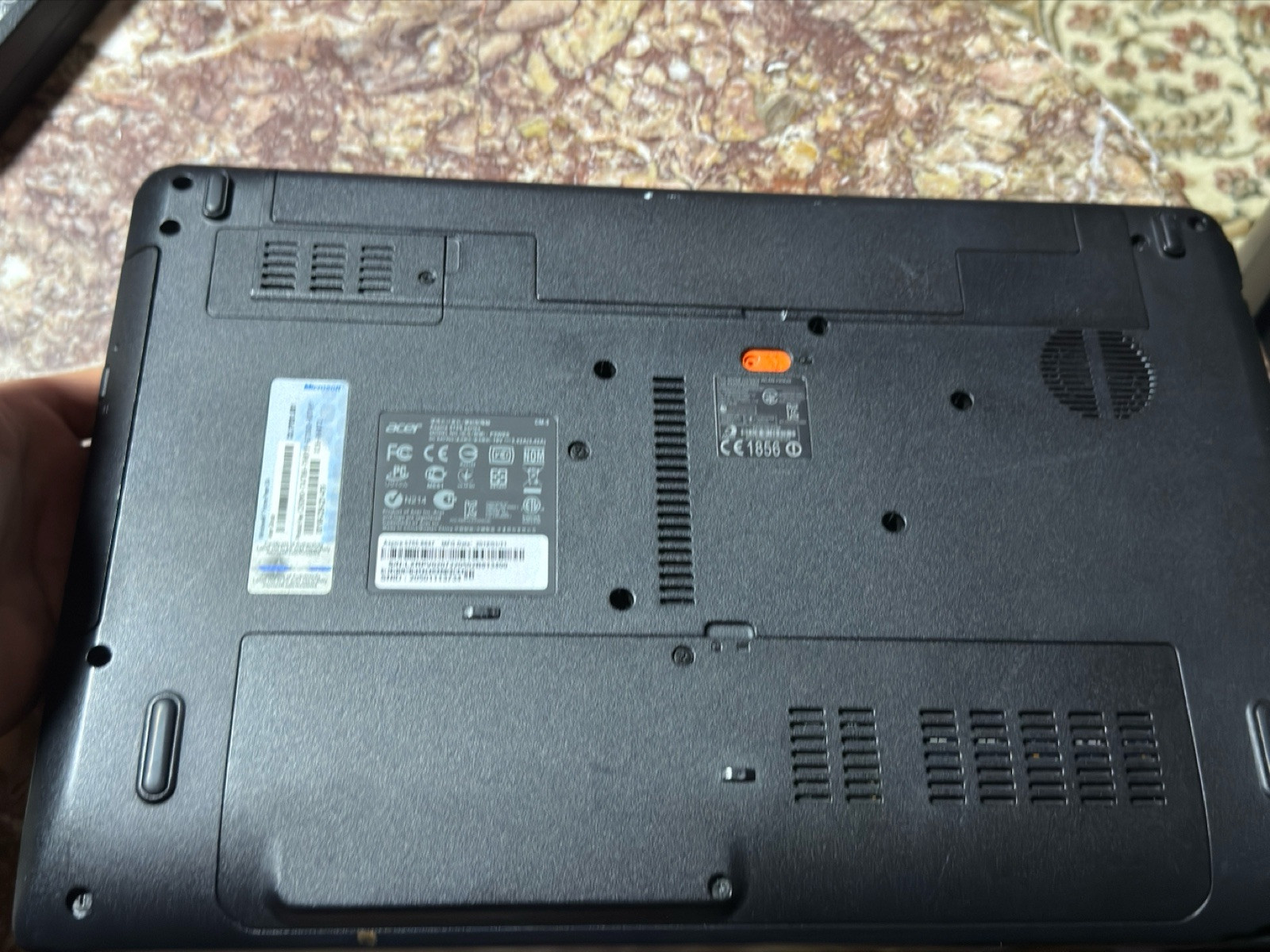 Acer P5WE0 Intel Core i5-2410M 2.5 GHz 6 GB RAM 500GB HDD