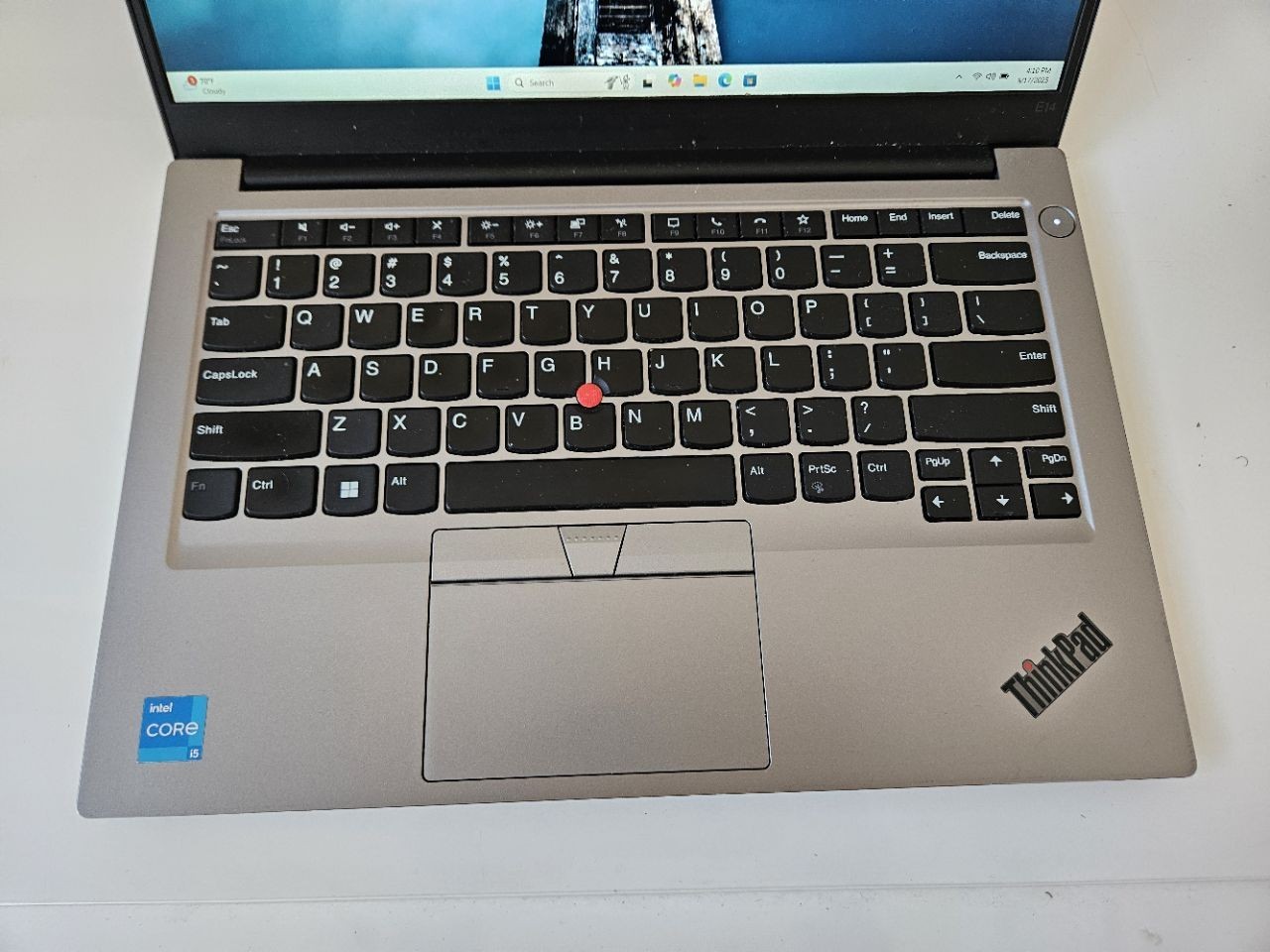ThinkPad E14 Gen 4 14-inch i5-1235u 16GB RAM 256Gb NVME Win 11 Pro