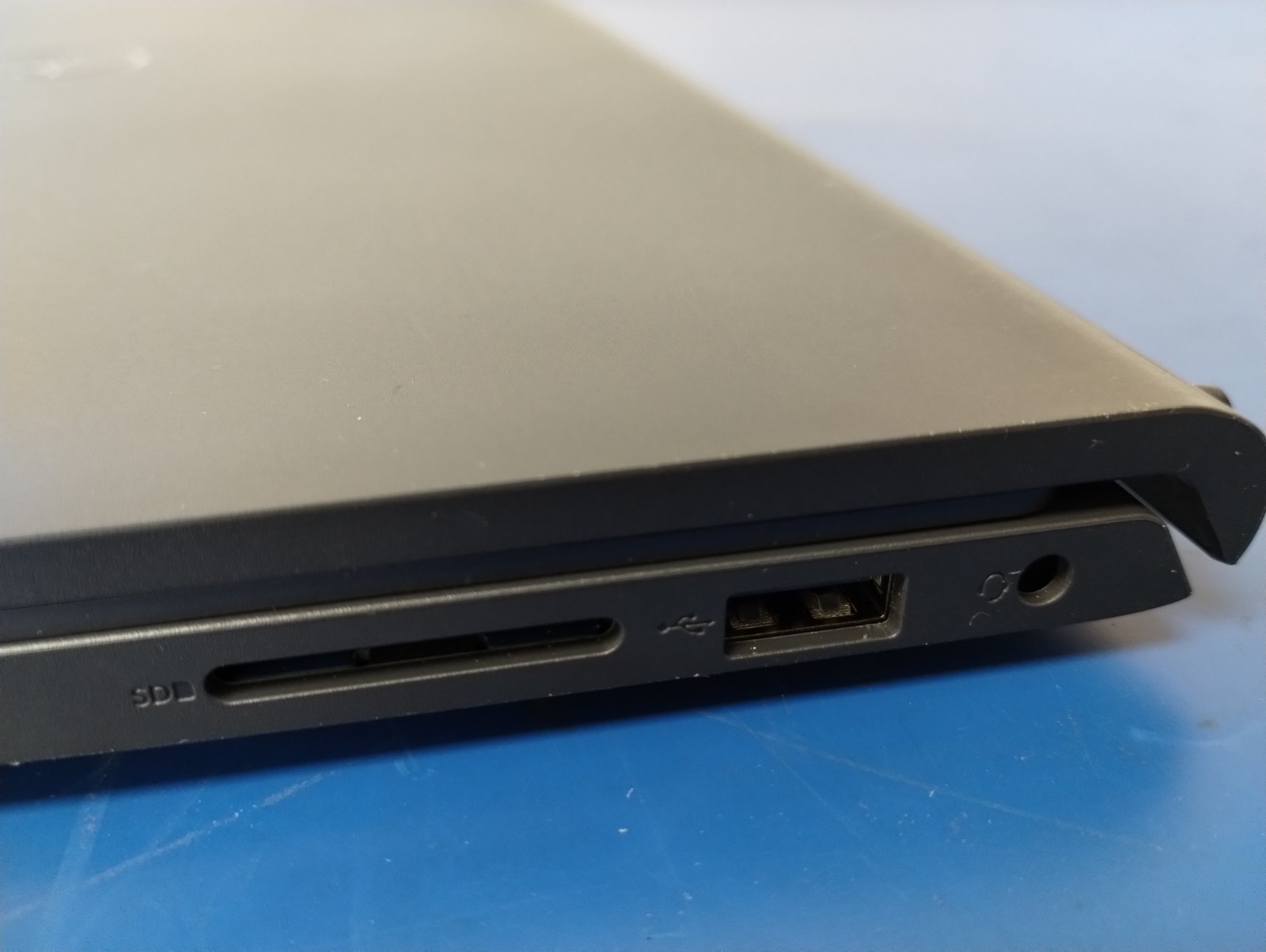 DELL 15 DC15255 G8MK9, AMD Ryzen 7 7730U, 2.00 GHz, 16 GB RAM, 512 GB NVMe