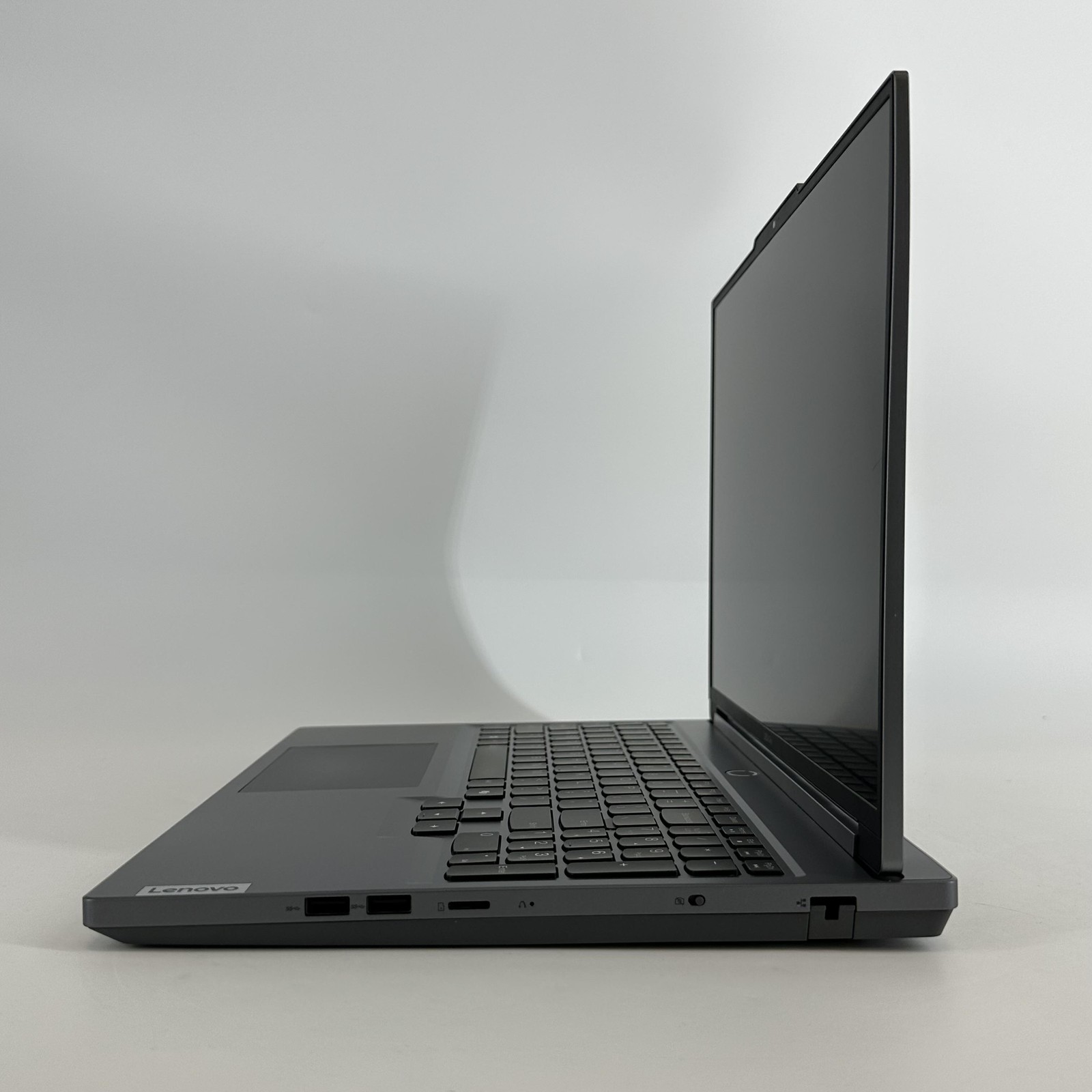Lenovo Legion 5i Gen 9 16 165Hz QHD+ 2.2 GHz i7-14650HX 32GB 512GB SSD RTX 4070