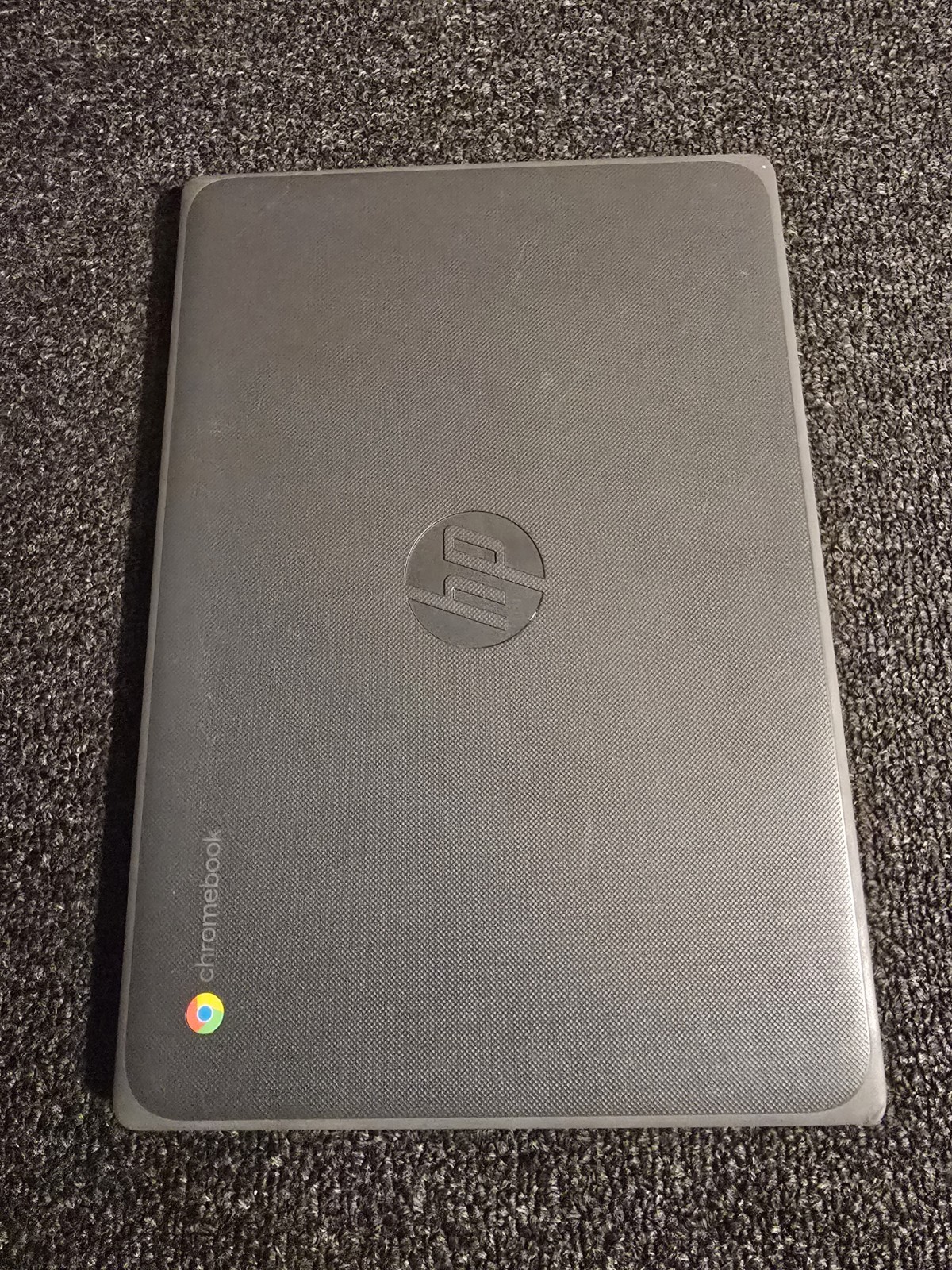 HP- Chromebook 11A G8 11.6″ (32GB eMMC, AMD A4-9120C, 4GB) Laptop ***