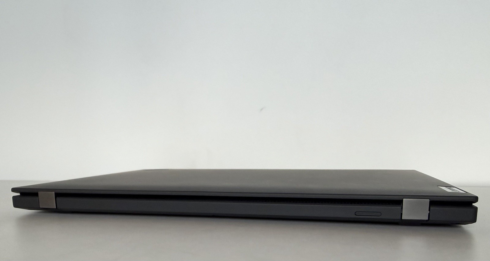 Lenovo ThinkPad T16 Gen 1 Core i5-1235U 16GB 512GB SSD FHD+ Win11Pro Excellent