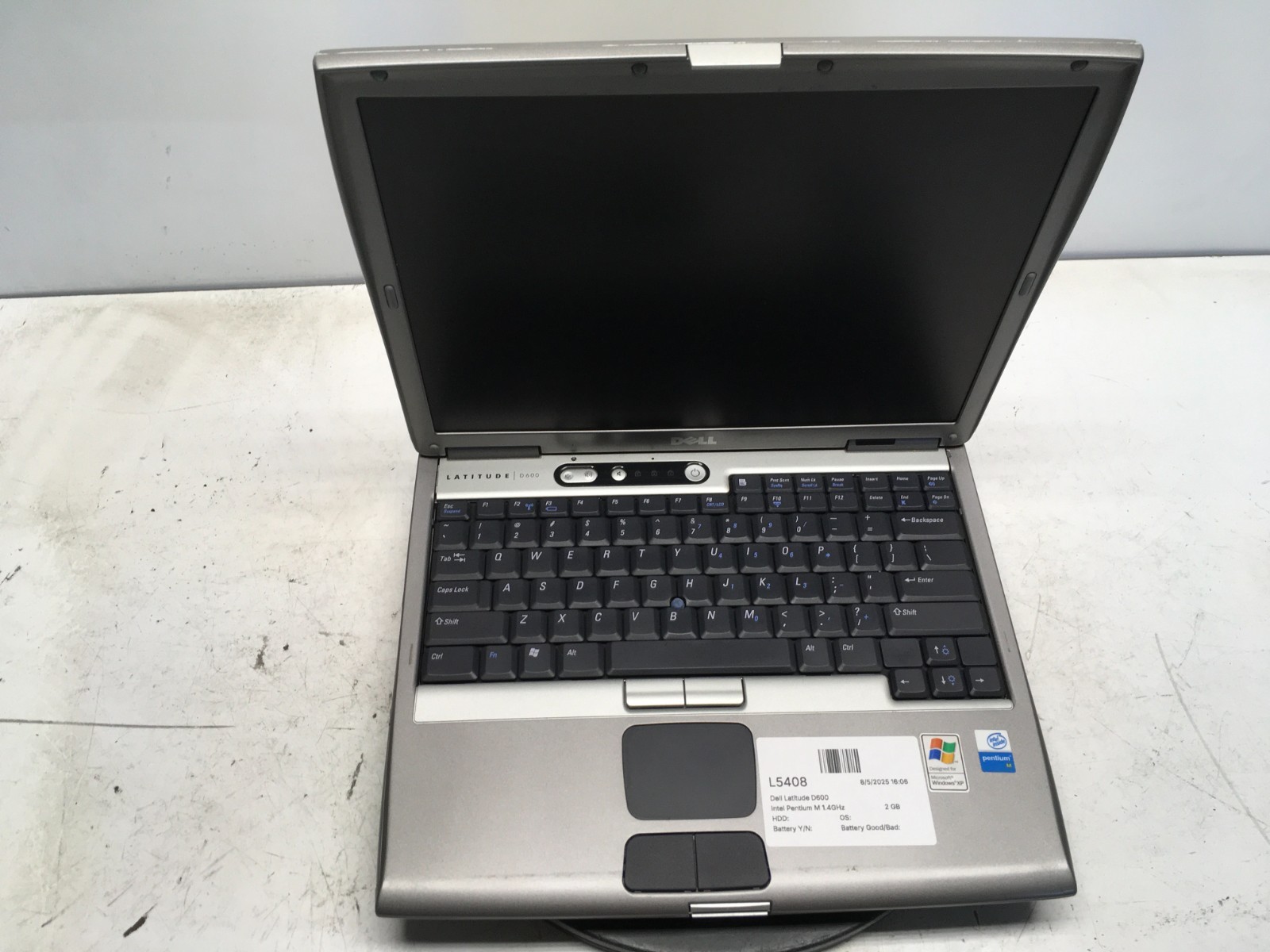 Dell Latitude D600 Intel Pentium M 1.4GHz 2 GB NO HDD/Battery