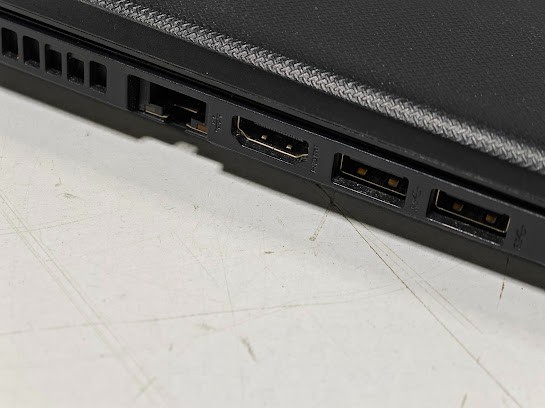 HP Laptop 17-ak060ng – AMD E2-9000e, AMD Radeon R2, 4GB