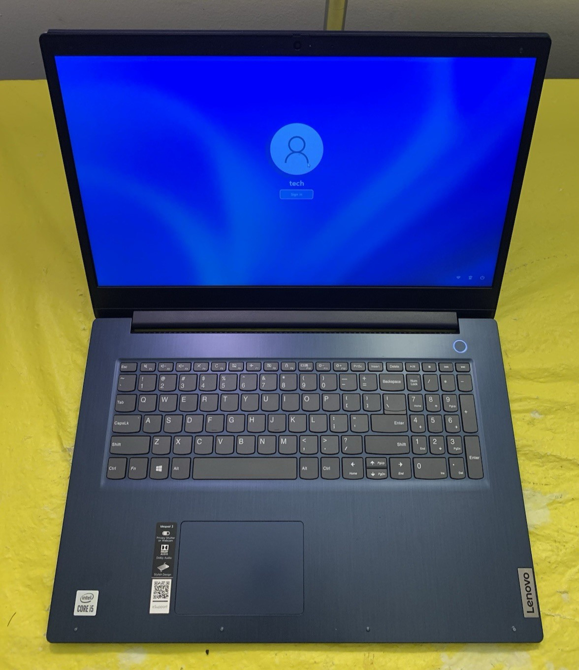 Lenovo IdeaPad 3 17IIL05 Intel Core i5-1035G1 1.00GHz 8GB Ram 256GB SSD W11H