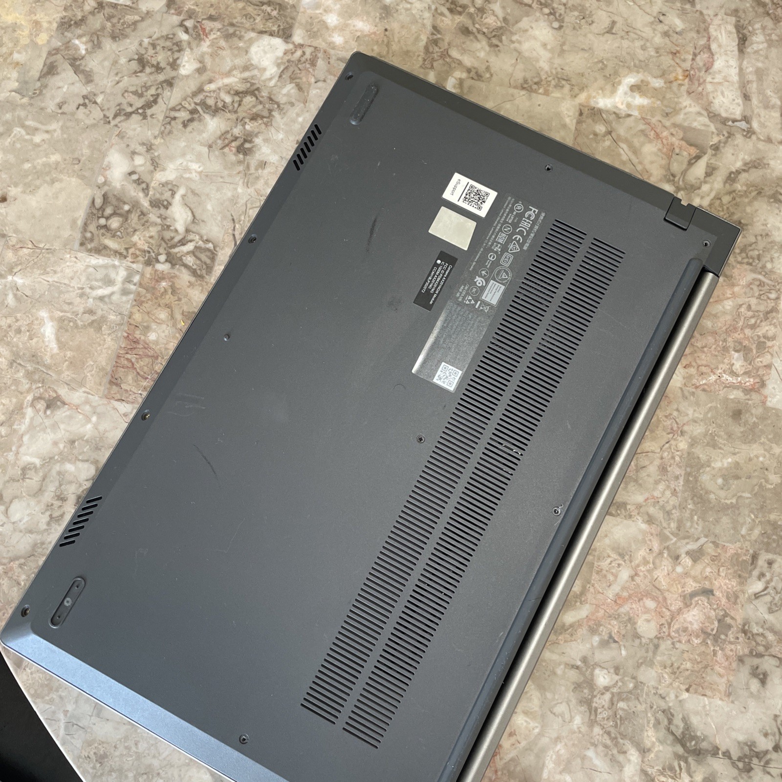 Lenovo ThinkBook 15 G2 ITL I7-1165G7 2.80GHZ NO OS/AC FOR PARTS ONLY