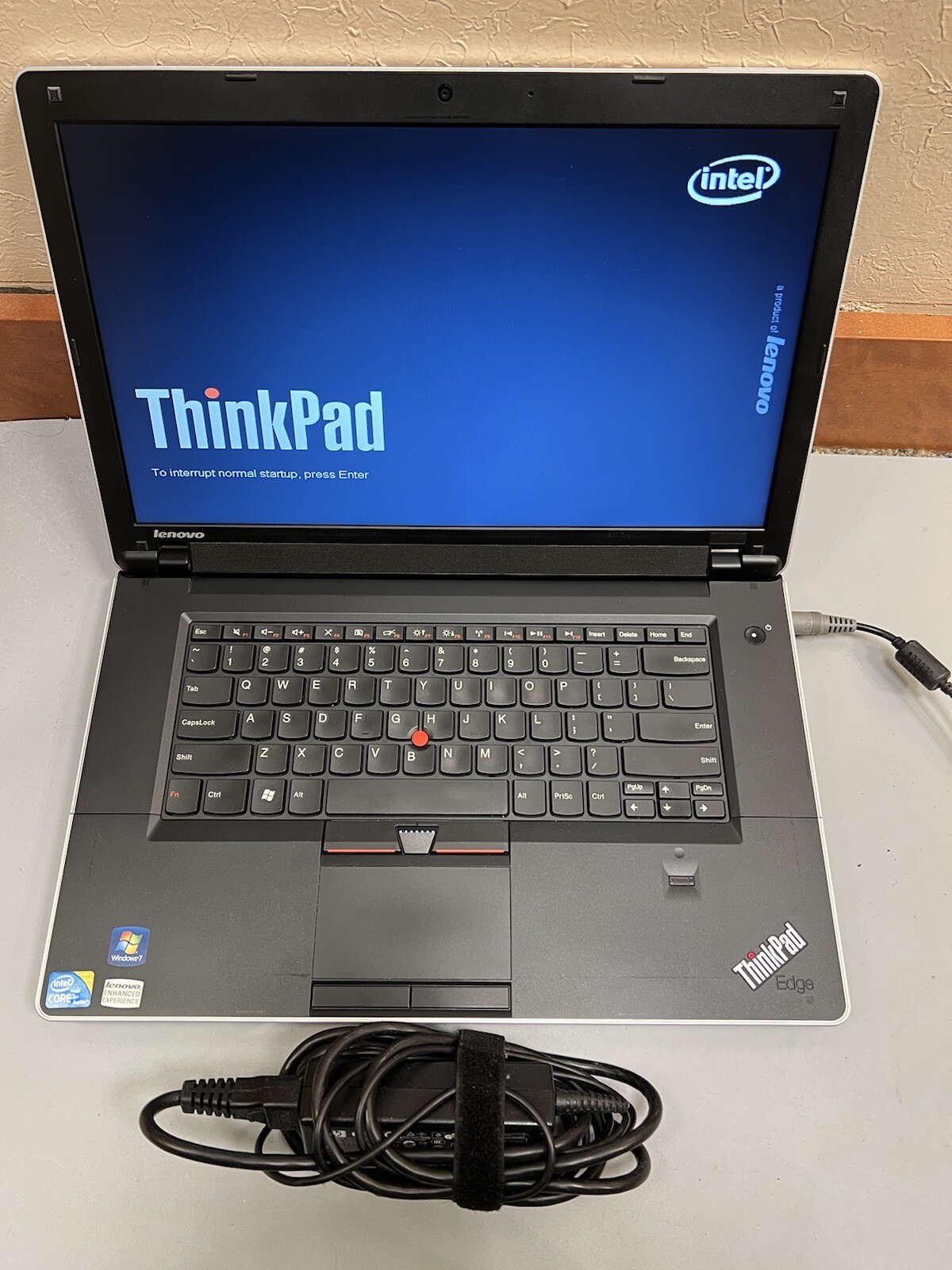 LENOVO THINKPAD EDGE 15 15.6″ Intel Core i3 M370 2.40GH 4GB RAM 500GB HDD WEBCAM