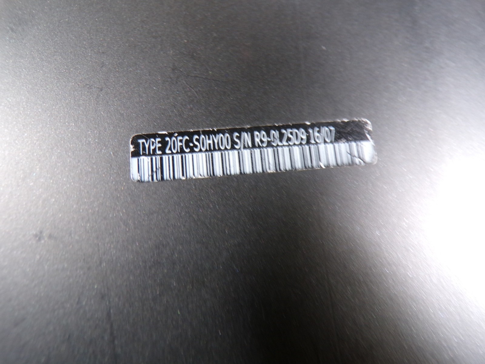 THINKPAD X1 CARBON INTEL CORE I7-6500U 2.50GHZ 8GB RAM **NO HD/ NO CADDIE/ NO OS