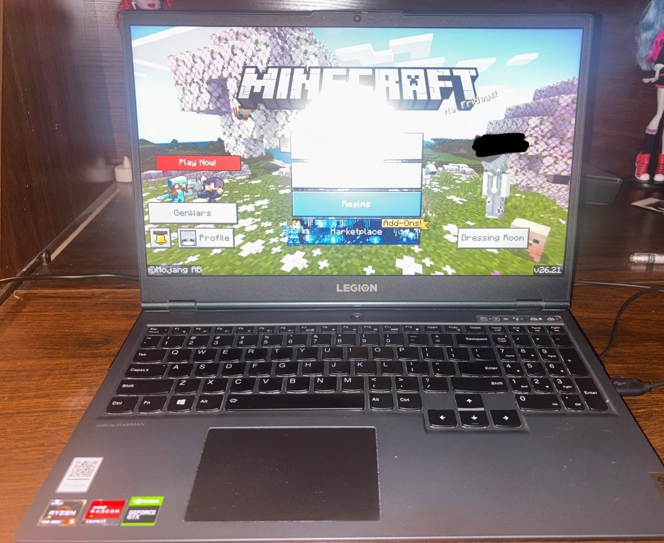 Lenovo Legion 5 Gaming Laptop Ryzen 5 4600H 16GB RAM GTX 1650 Ti W11 512GB SSD
