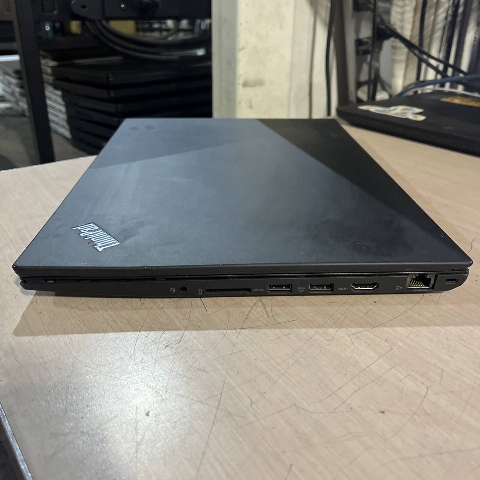 LENOVO THINKPAD T570 INTEL CORE I5-6300U 2.40GHZ 8GB RAM NO HD ,