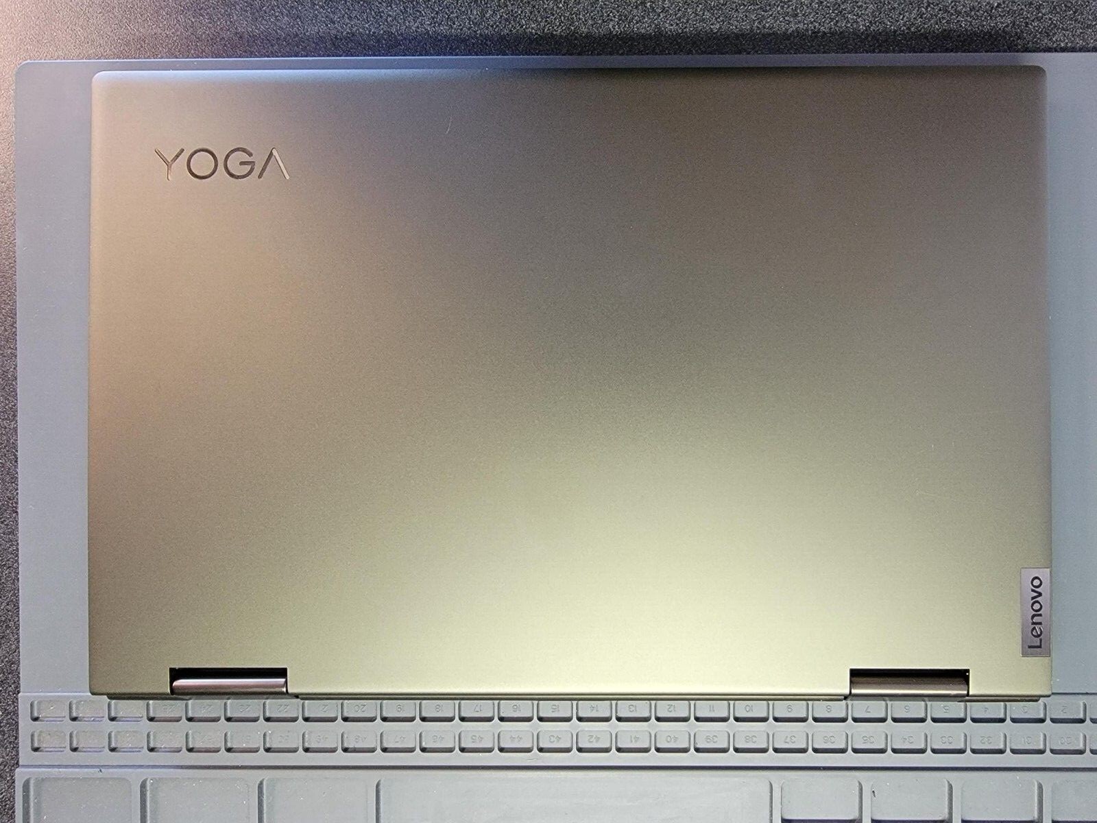 LENOVO 82BH0006US Yoga 7 14ITL5 14″ Touchscreen i5-1135G7 2.4GHz Intel Iris