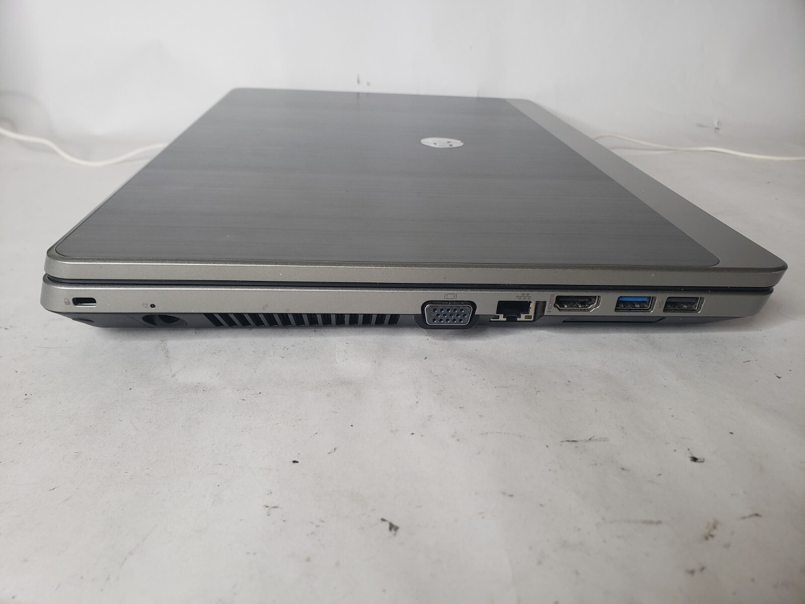 HP ProBook 4535s AMD E2-3000M@1.80ghz, Radeon HD 6380G, 4GB Ram, no HDD