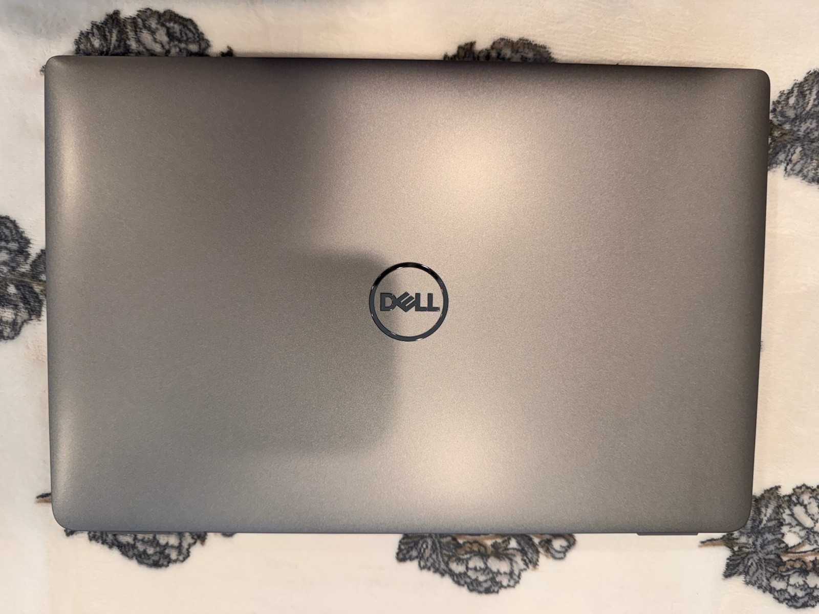 Dell Latitude 5450 14” Ultra 5 135U 16GB RAM 256GB SSD Win 11 Pro.