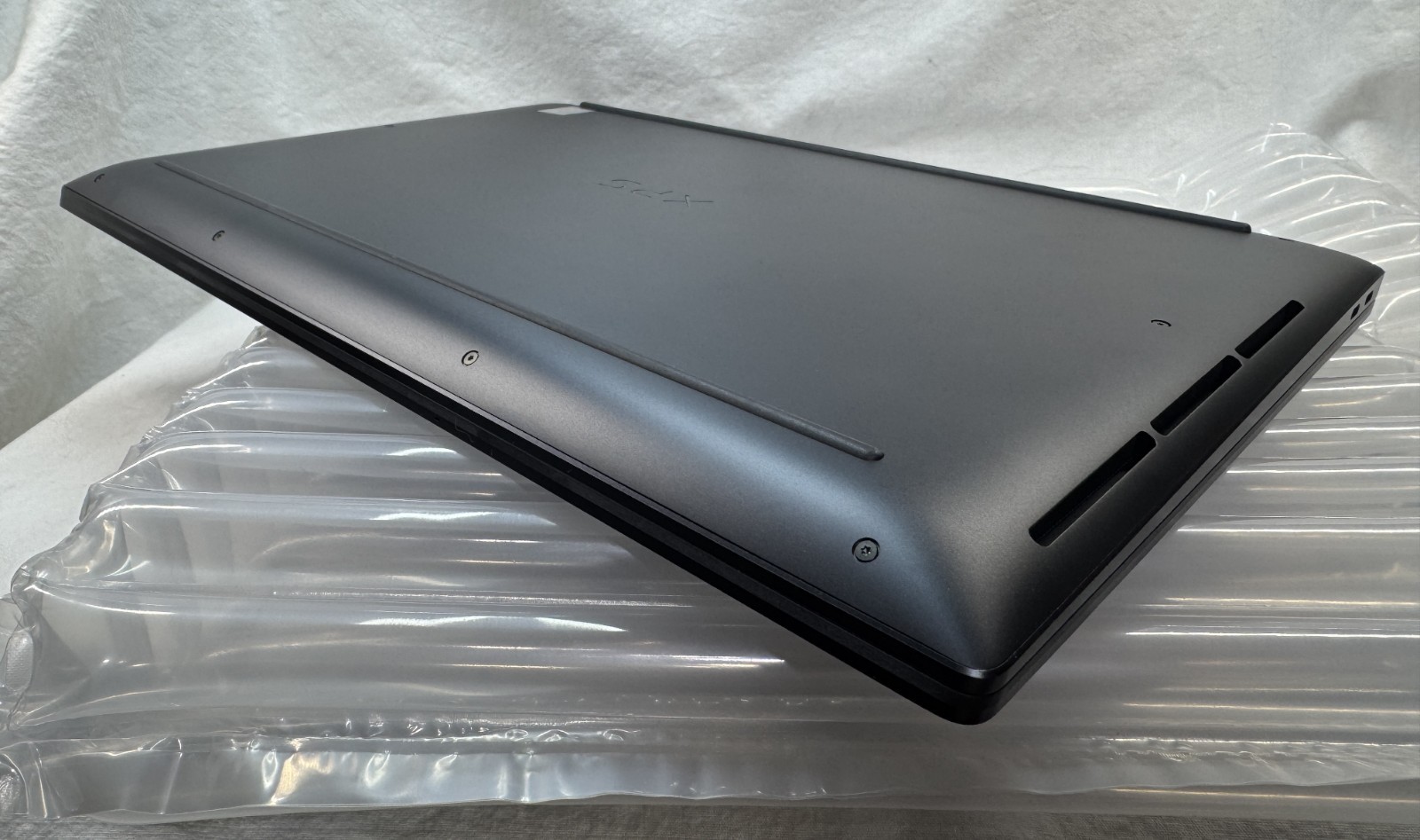 Dell XPS 16 – 9640 OLED ✔Ultra 7 155H ✔2TB SSD ✔64GB ✔RTX 4070 8GB ✔ A++