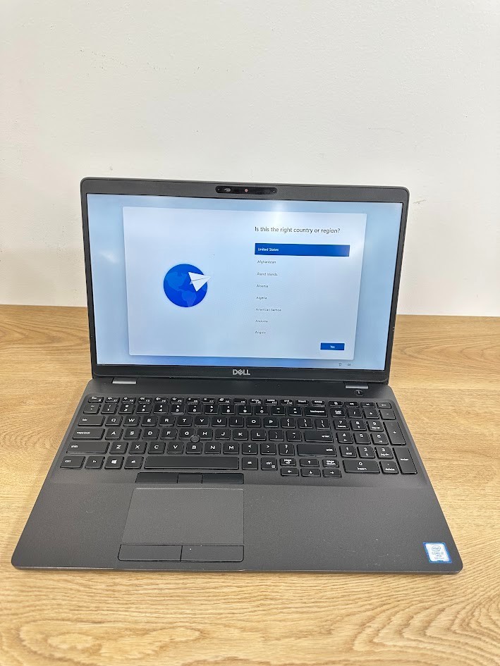Dell Precision 3541, Core i7 9850H, 16GB, Quadro P620, 512GB SSD 2019 100% Batte