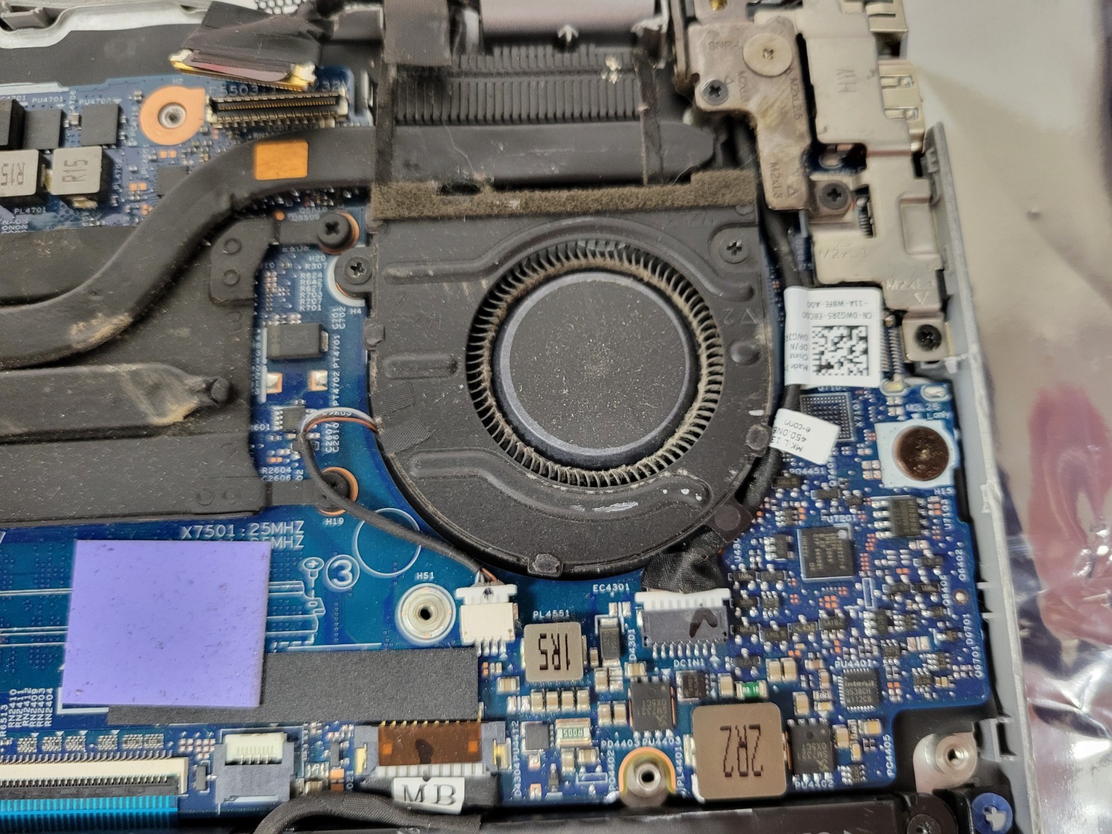 Dell Latitude 3320 i5-1135G7@2.4GHz 8GB RAM *NO COVER/SSD/OS/AS IS* | LP498