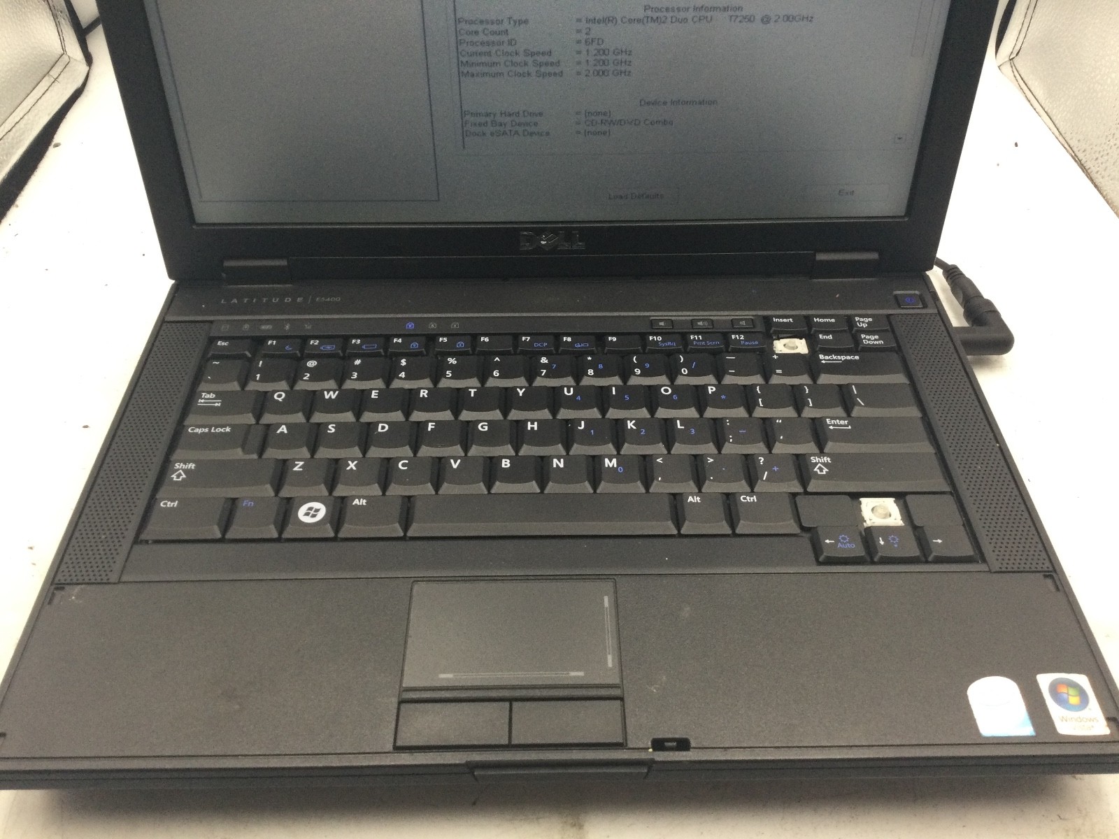 DELL LATITUDE E5400 – BOOTS TO BIOS – INTEL CORE 2 DUO – NO RAM – 14″ – READ-BB