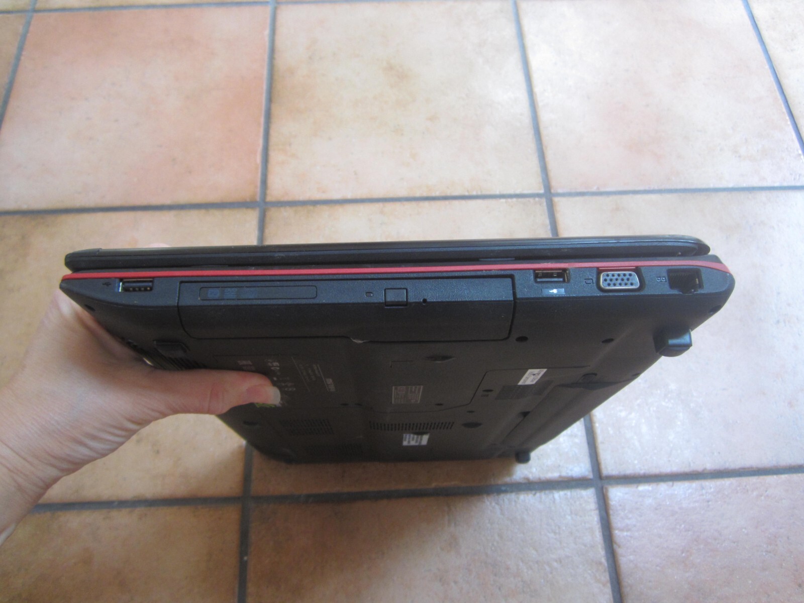 MSI GE70 2QE APACHE PRO MS-1759 Laptop 12GBRAM 1TBHD GOOD SCREEN NoCORD – WORKS