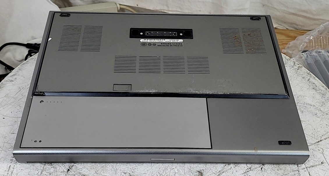 DELL PRECISION M6400 Laptop CORE2 DUO T9600 8GB 256GB SEE NOTES