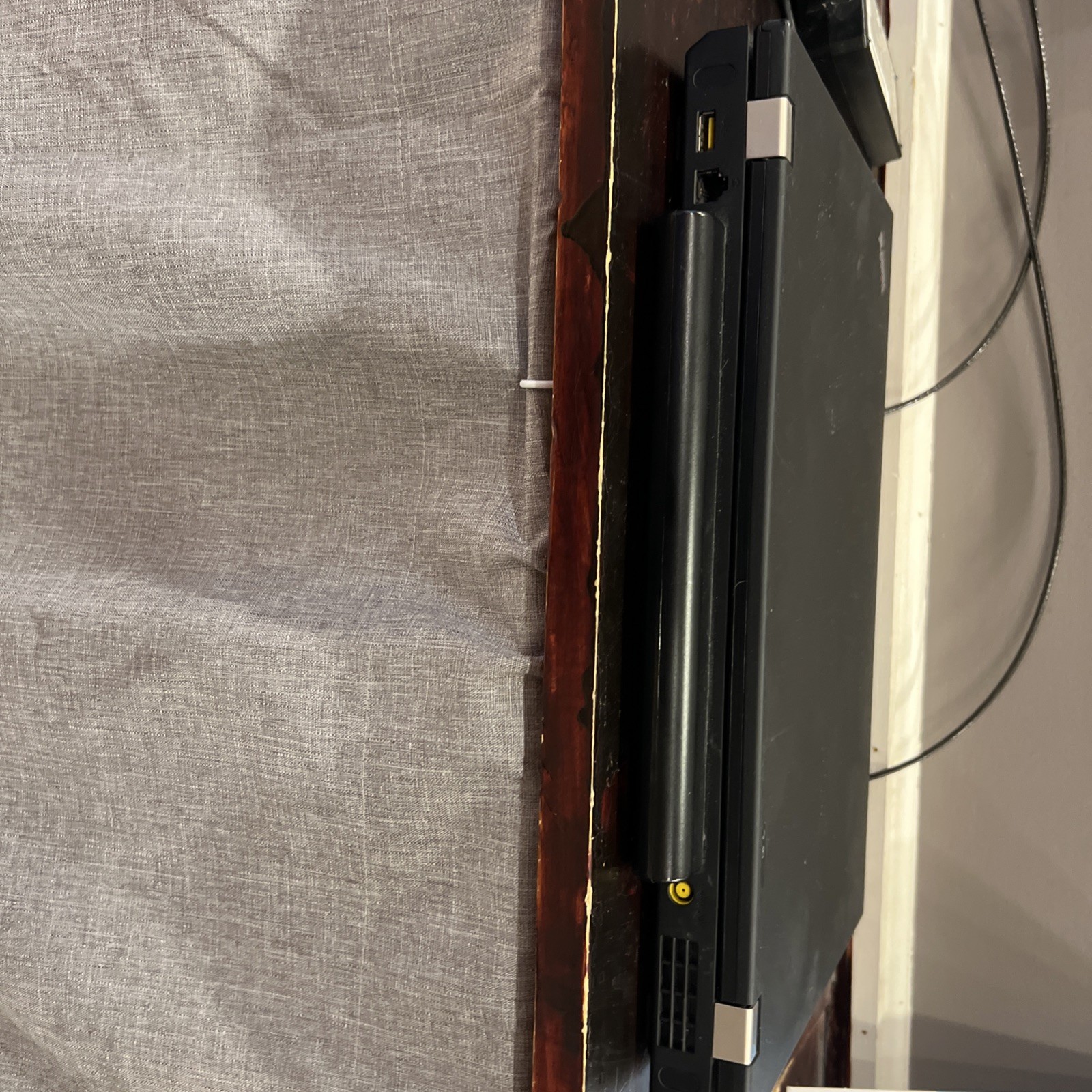 Lenovo ThinkPad T510 Intel i5-M520 2.4GHz 8GB NO HDD