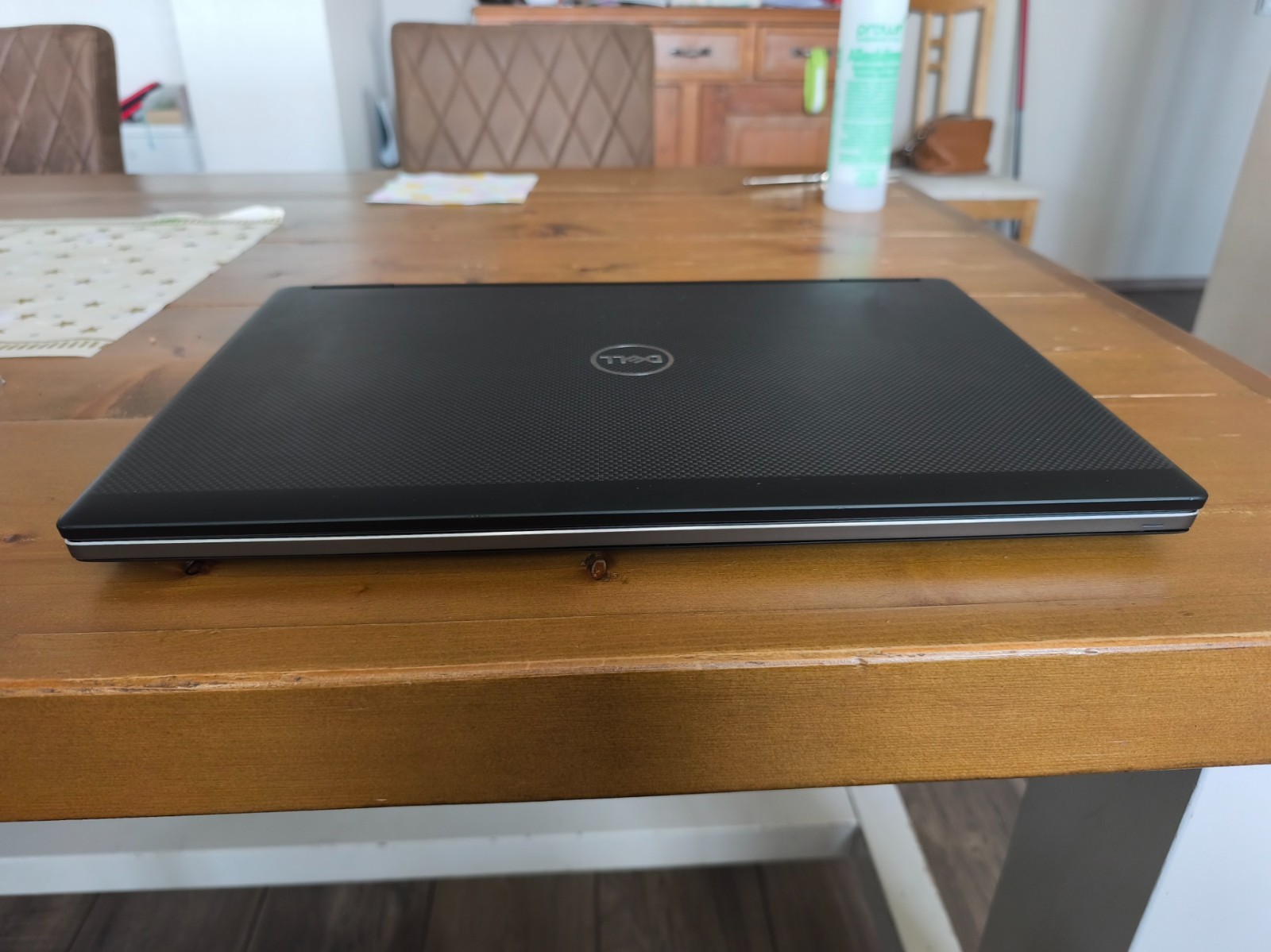 Dell Precision 7730 – i7-8750H 2.2GHz (96GB RAM / 512GB SSD / Quadro P3200)