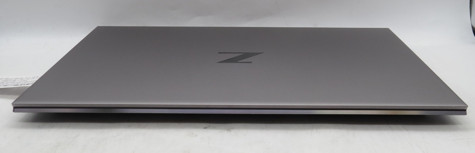 HP ZBook Studio G7 | 15.6″ | i9-10885H | 32 GB | 512GB NVME | T2000 | Win11 Pro