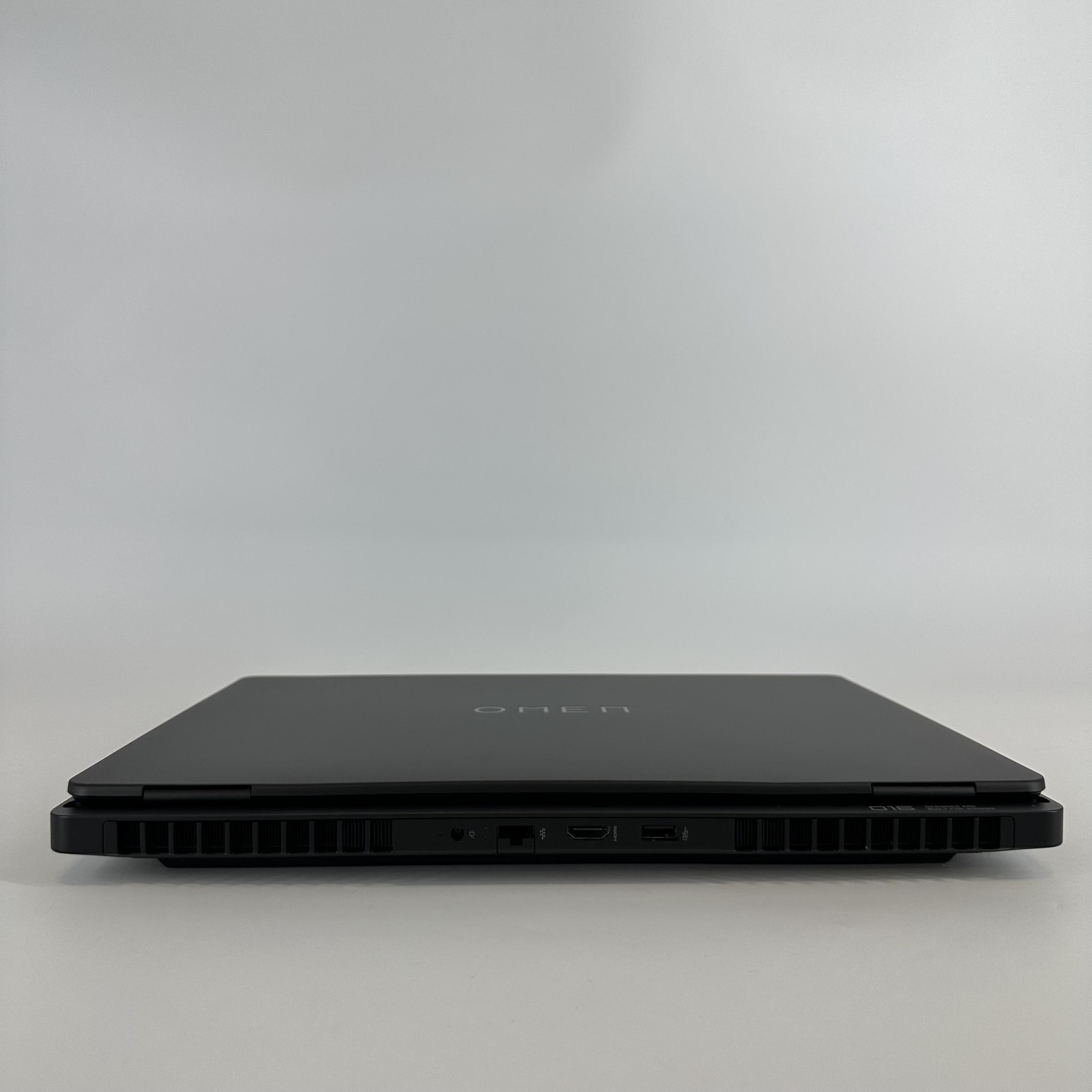 HP Omen Max 16 Black QHD+ 2.7 GHz Ultra 9 275HX 32GB 2TB SSD RTX 5080 Excellent