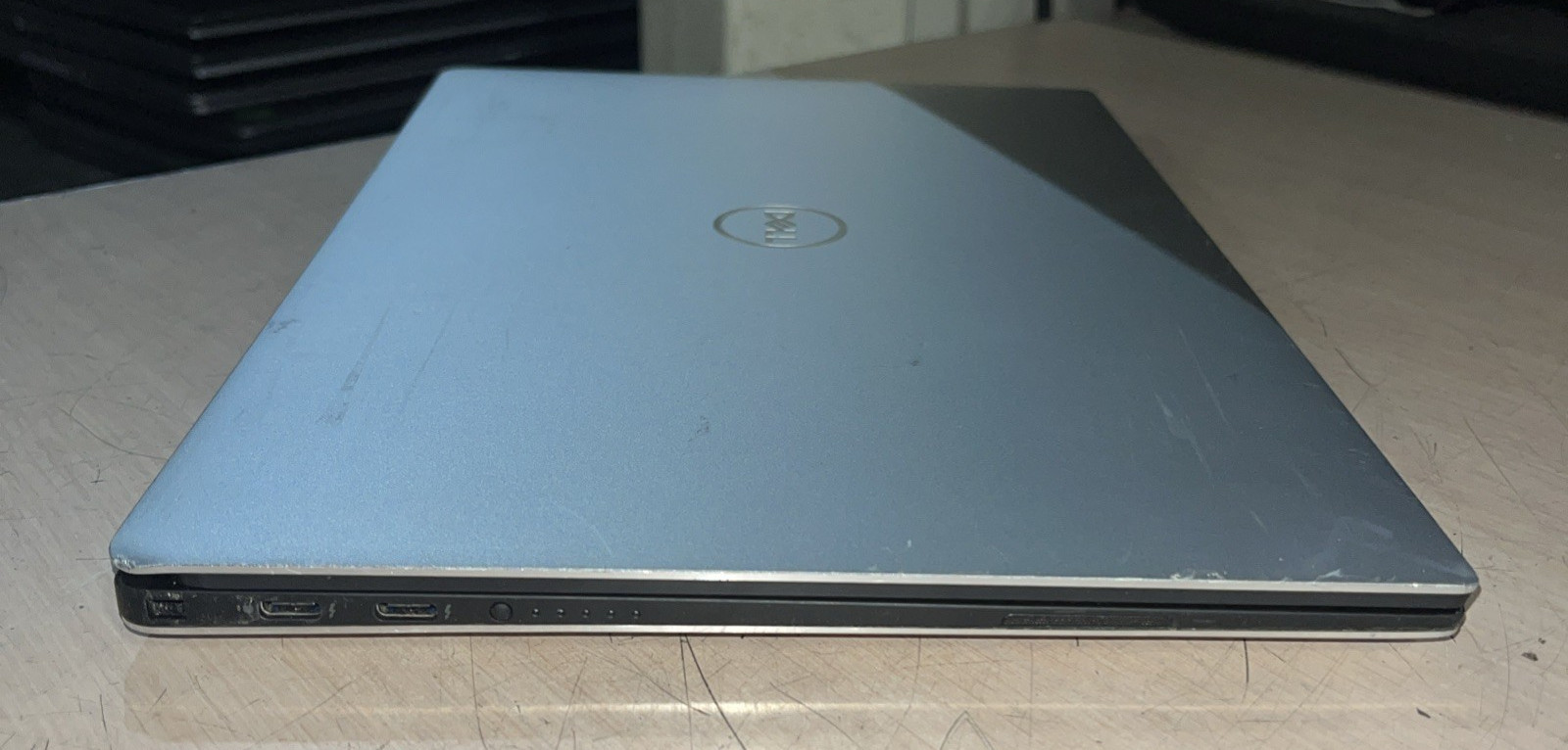 DELL XPS P82G INTEL CORE I7 10TH GEN 8GB RAM NO HD